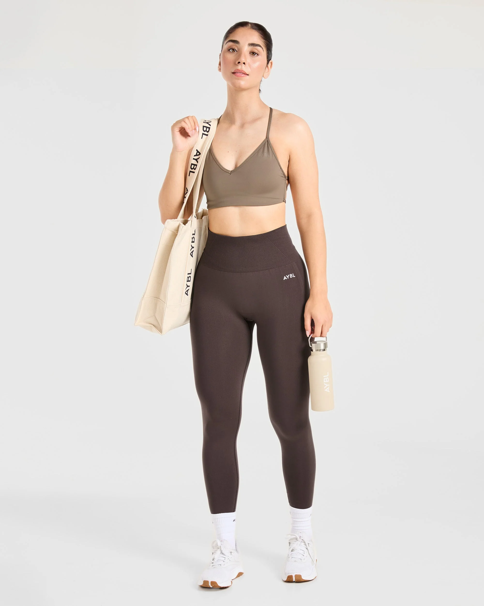 Essential Crossback Sports Bra - Mocha Brun - Image 8