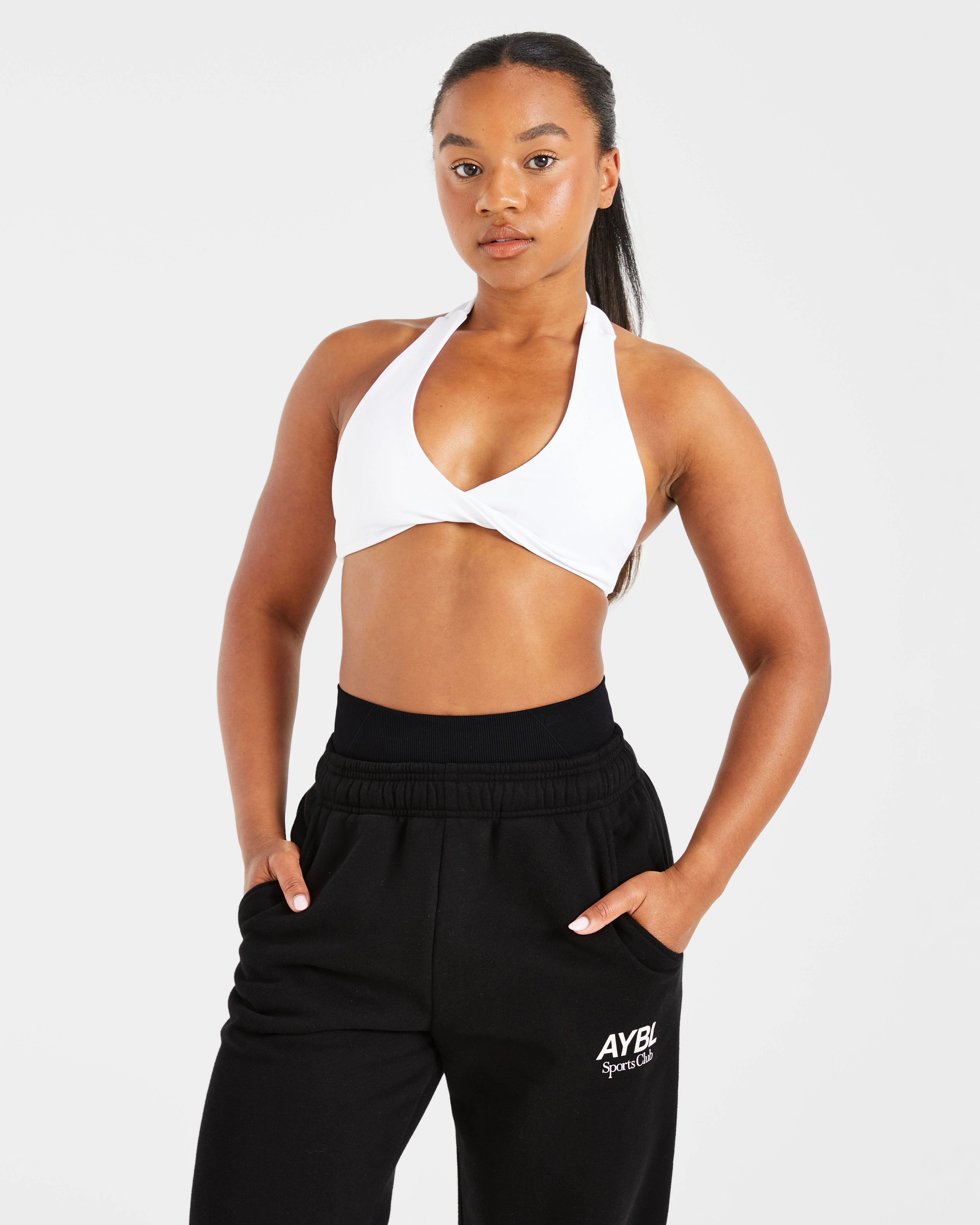 Essential Halterneck Sports Bra - Blanc - Image 8