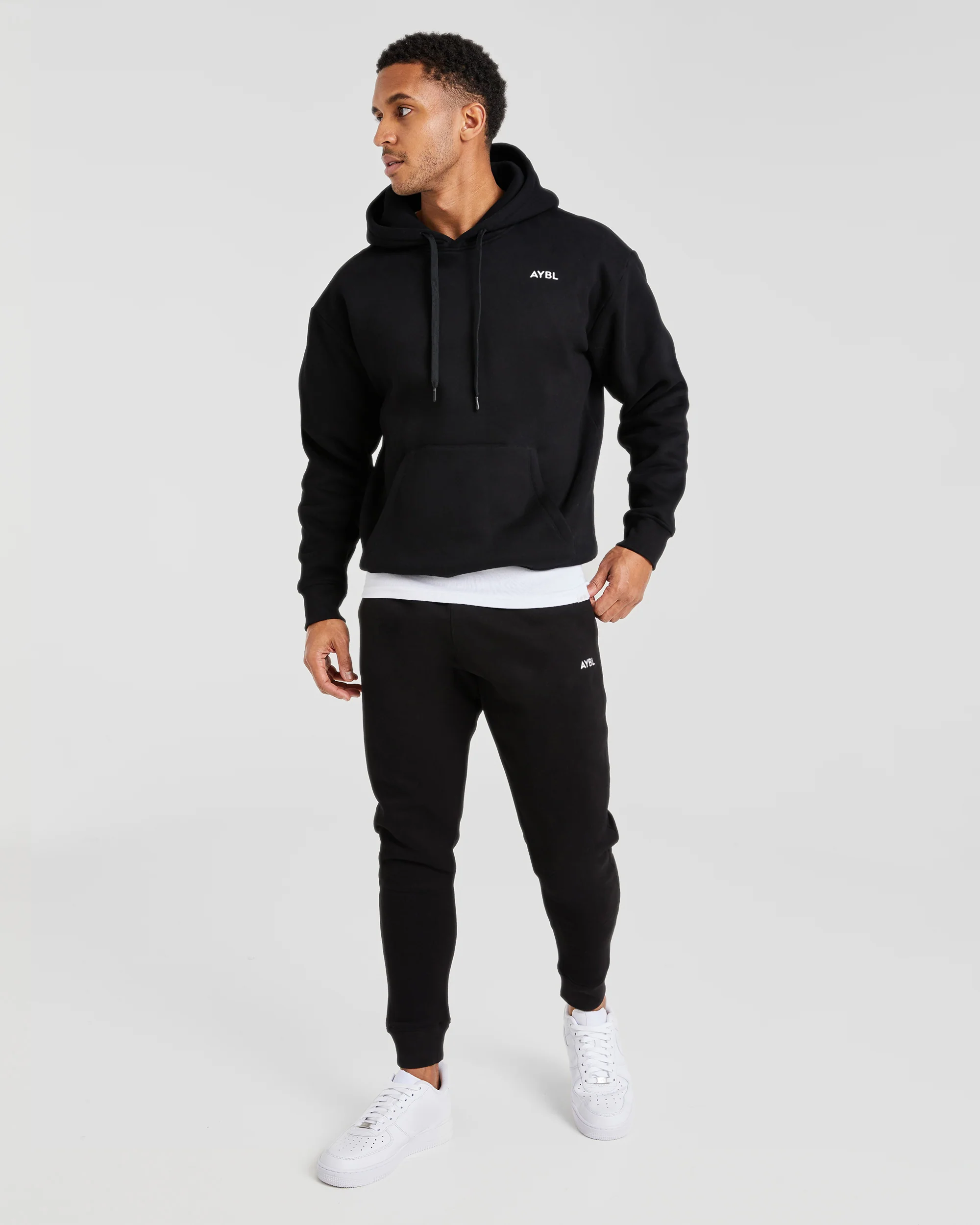Essential Hoodie - Noir - Image 7