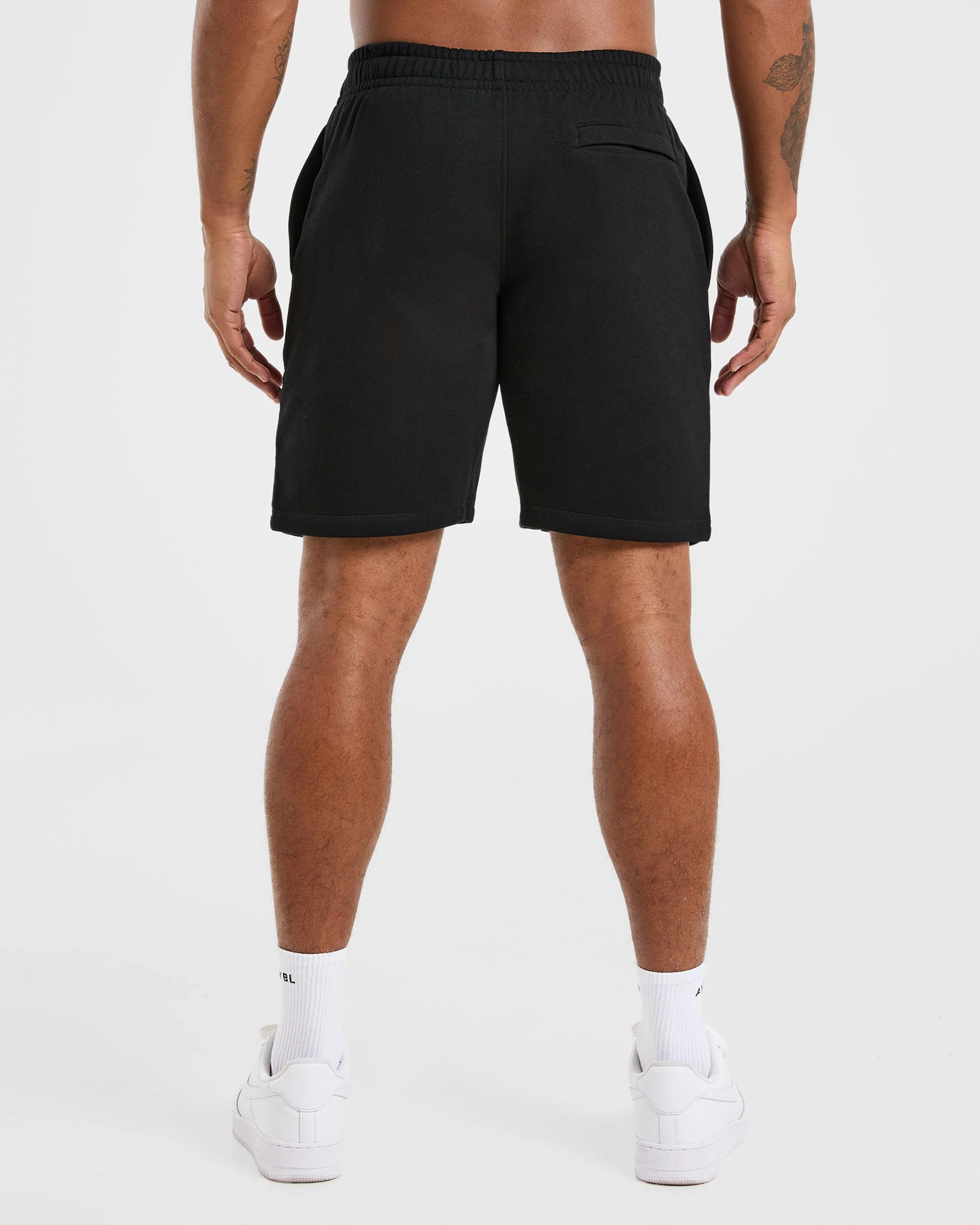 Essential Lightweight 7" Shorts - Noir - Image 2