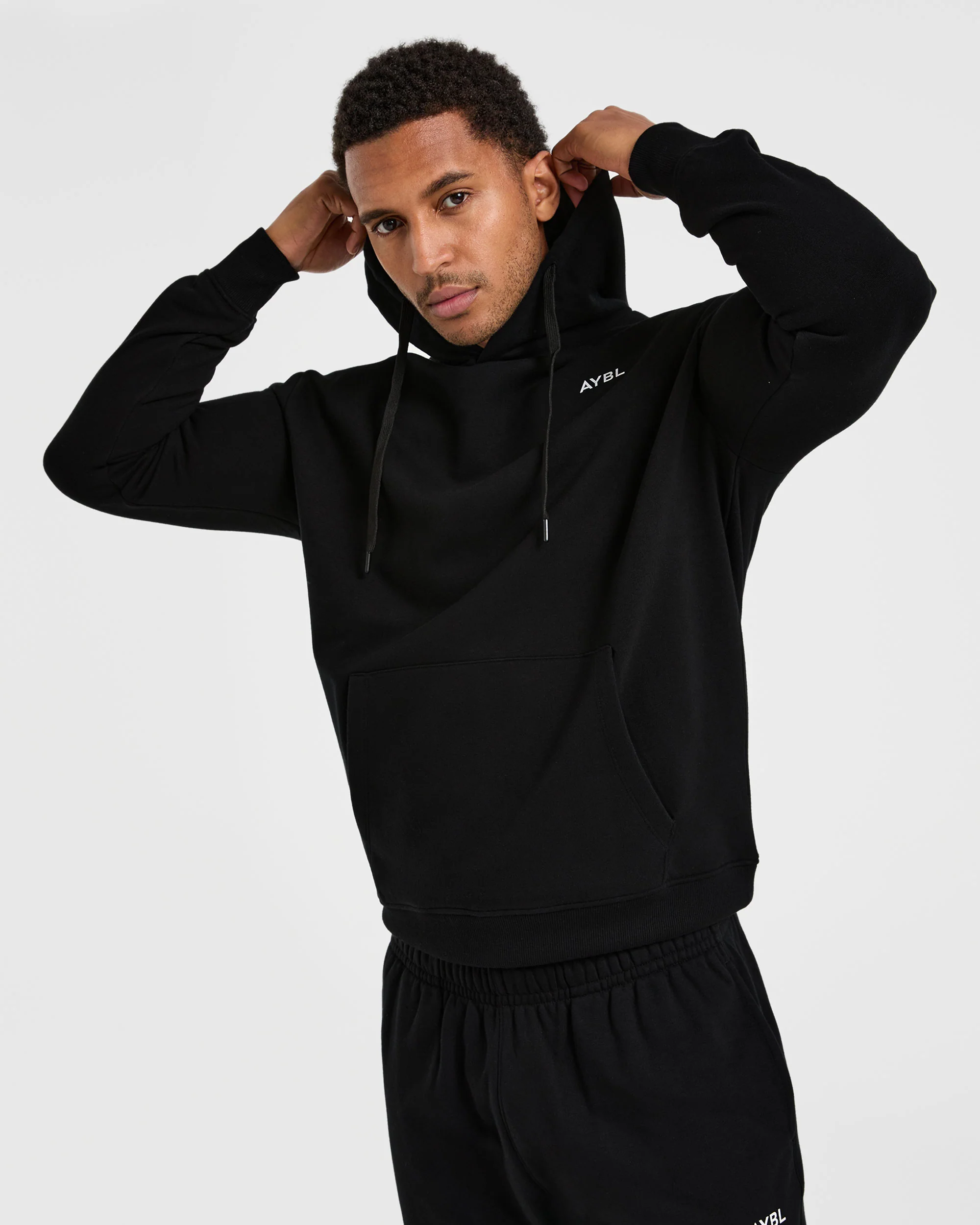 Essential Lightweight Hoodie - Noir - Image 7