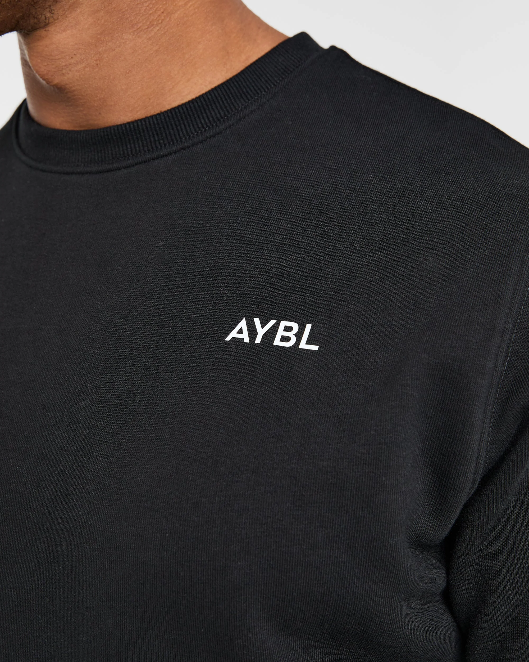 Essential Lightweight Sweater - Noir - Image 5