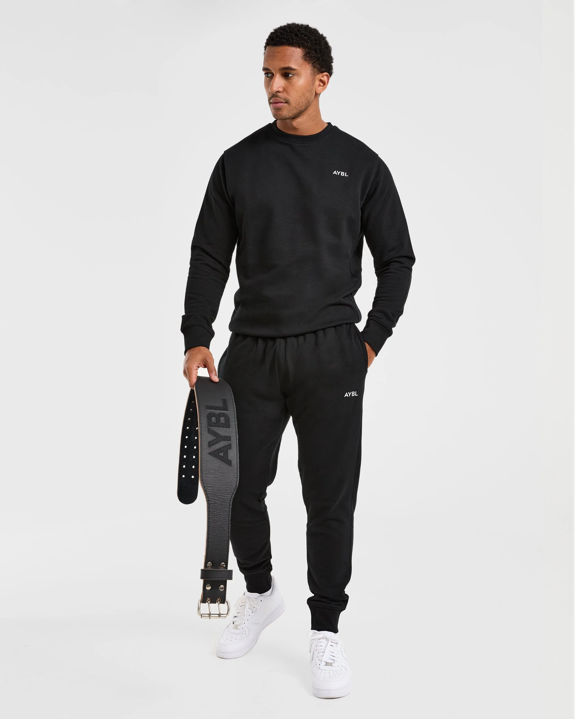 Essential Lightweight Sweater - Noir - Image 8