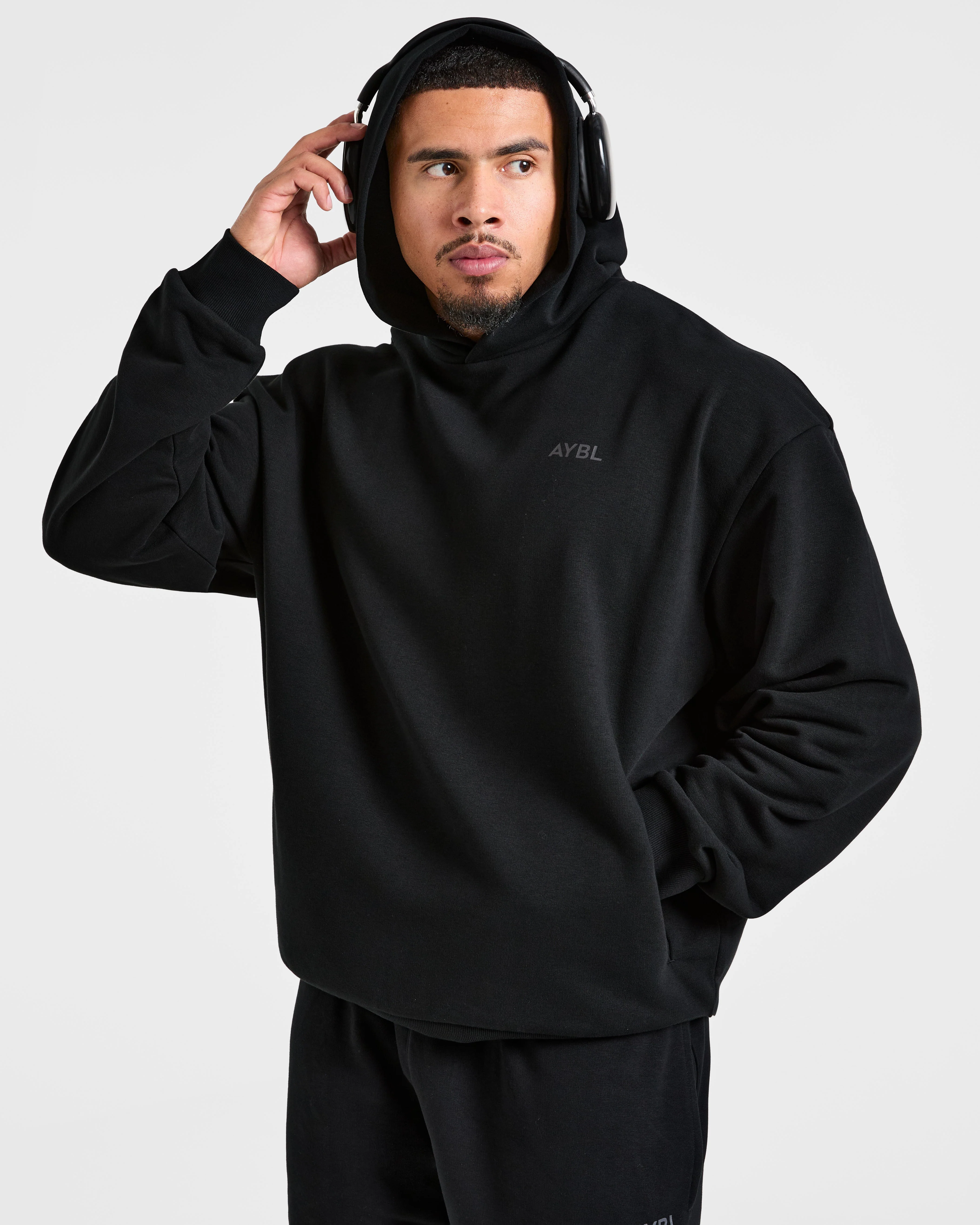 Essential Oversized Graphic Hoodie - Noir - Image 7