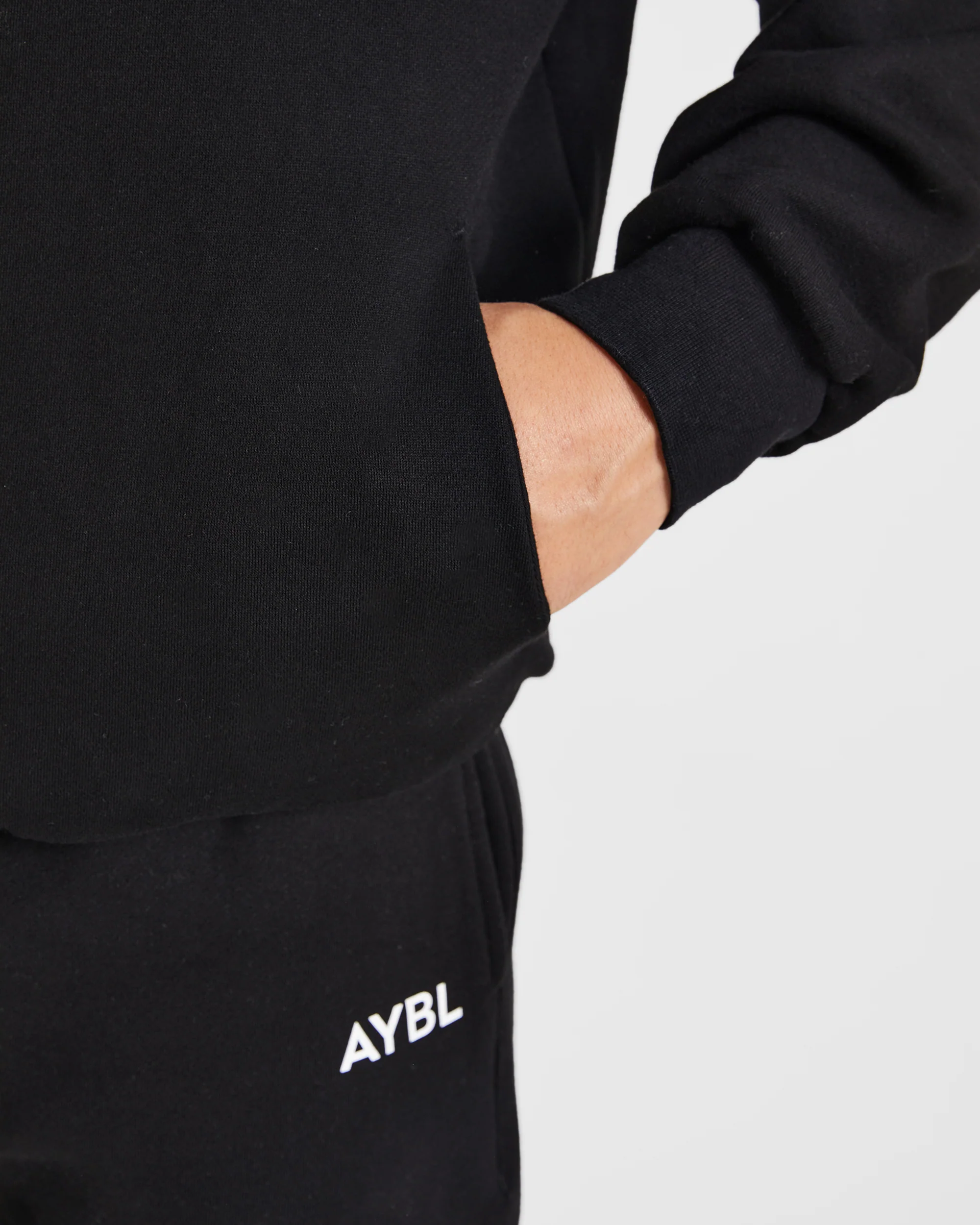 Essential Oversized Hoodie - Noir - Image 6