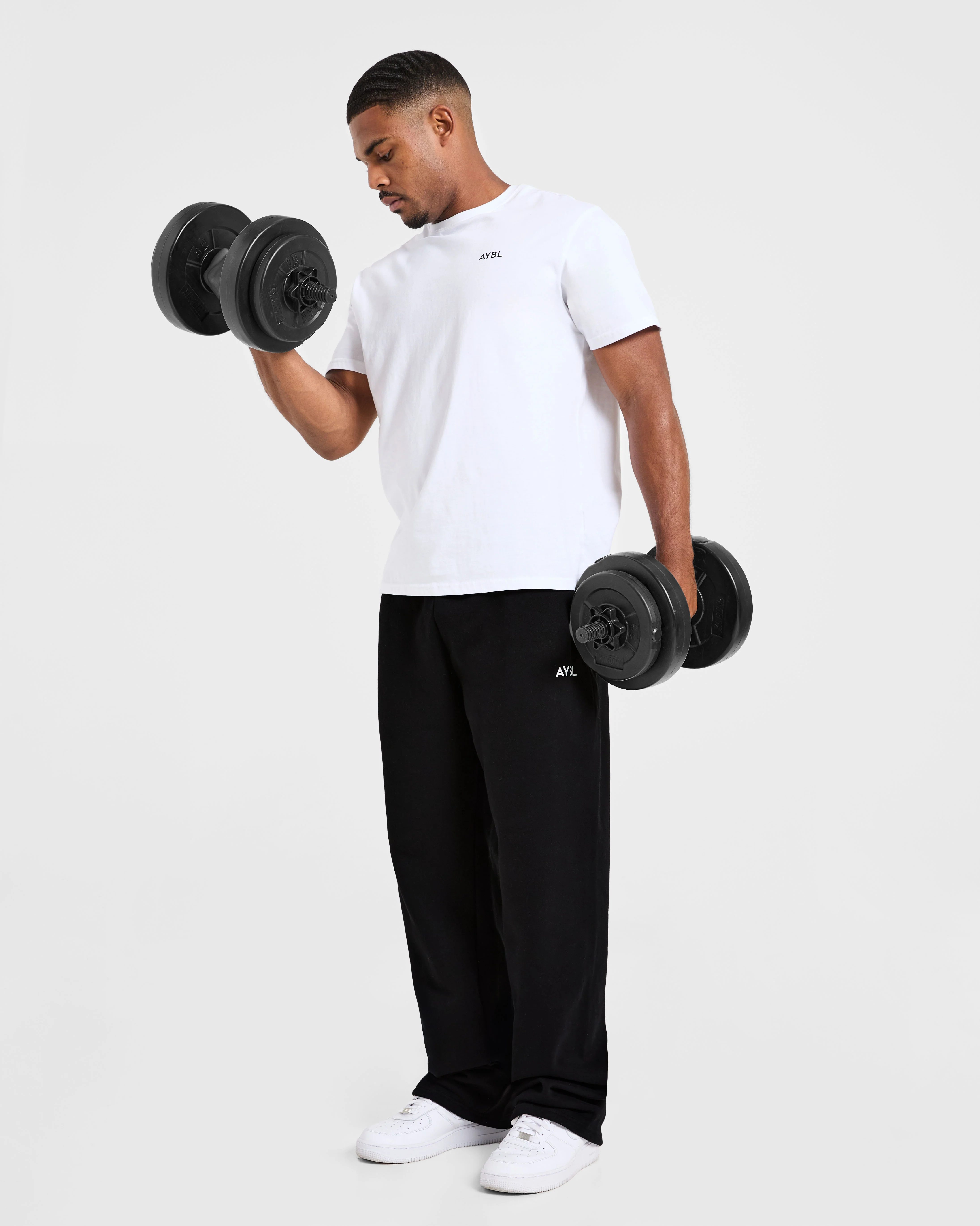Essential Oversized Straight Leg Joggers - Noir - Image 7