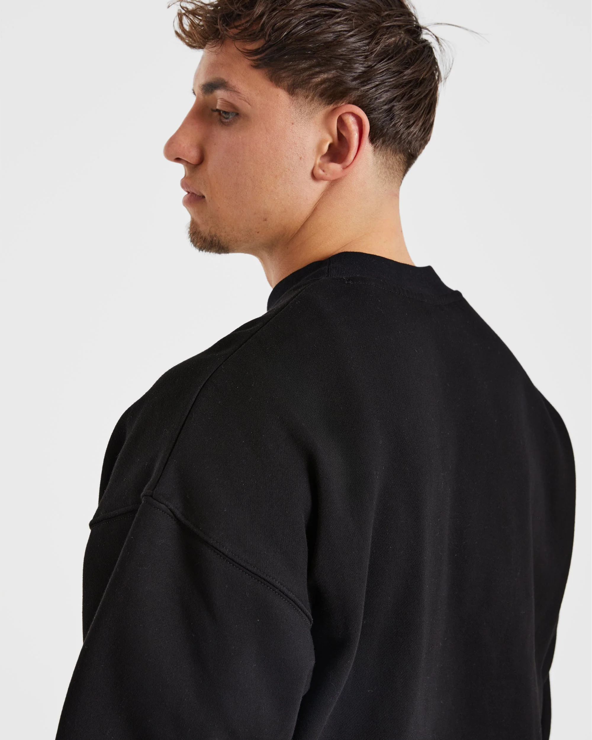 Essential Oversized Sweater - Noir - Image 5