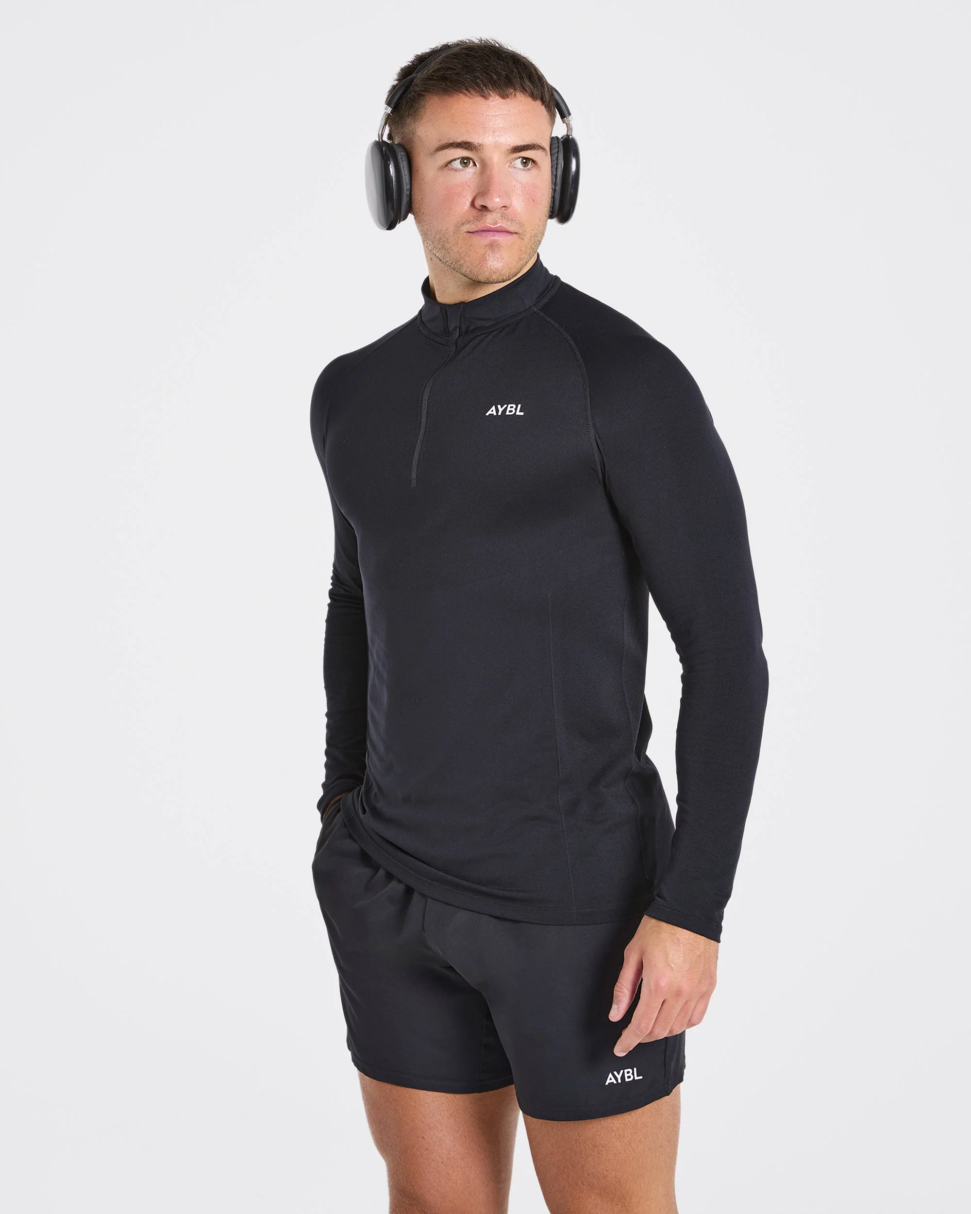 Essential Seamless 1/4 Zip Pullover - Noir - Image 8