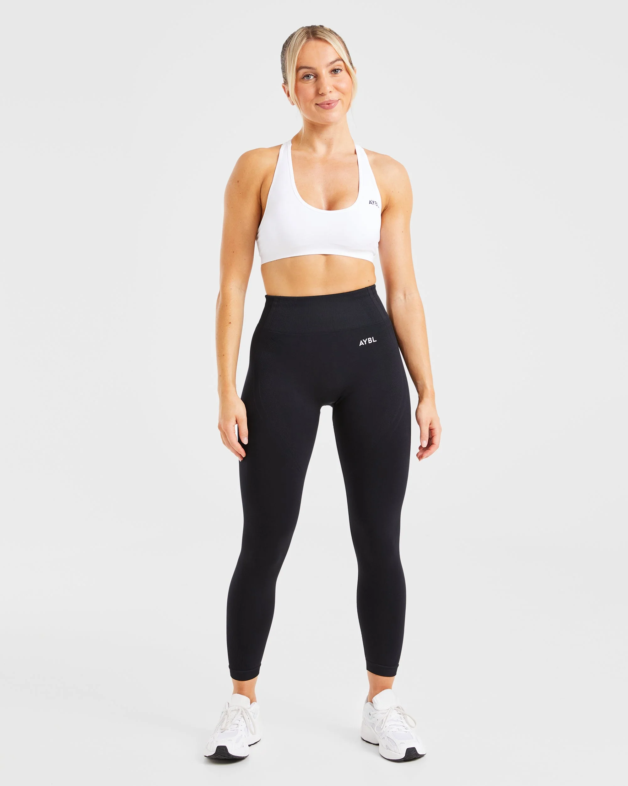 Essential Seamless Racer Back Sports Bra - Blanc - Image 3