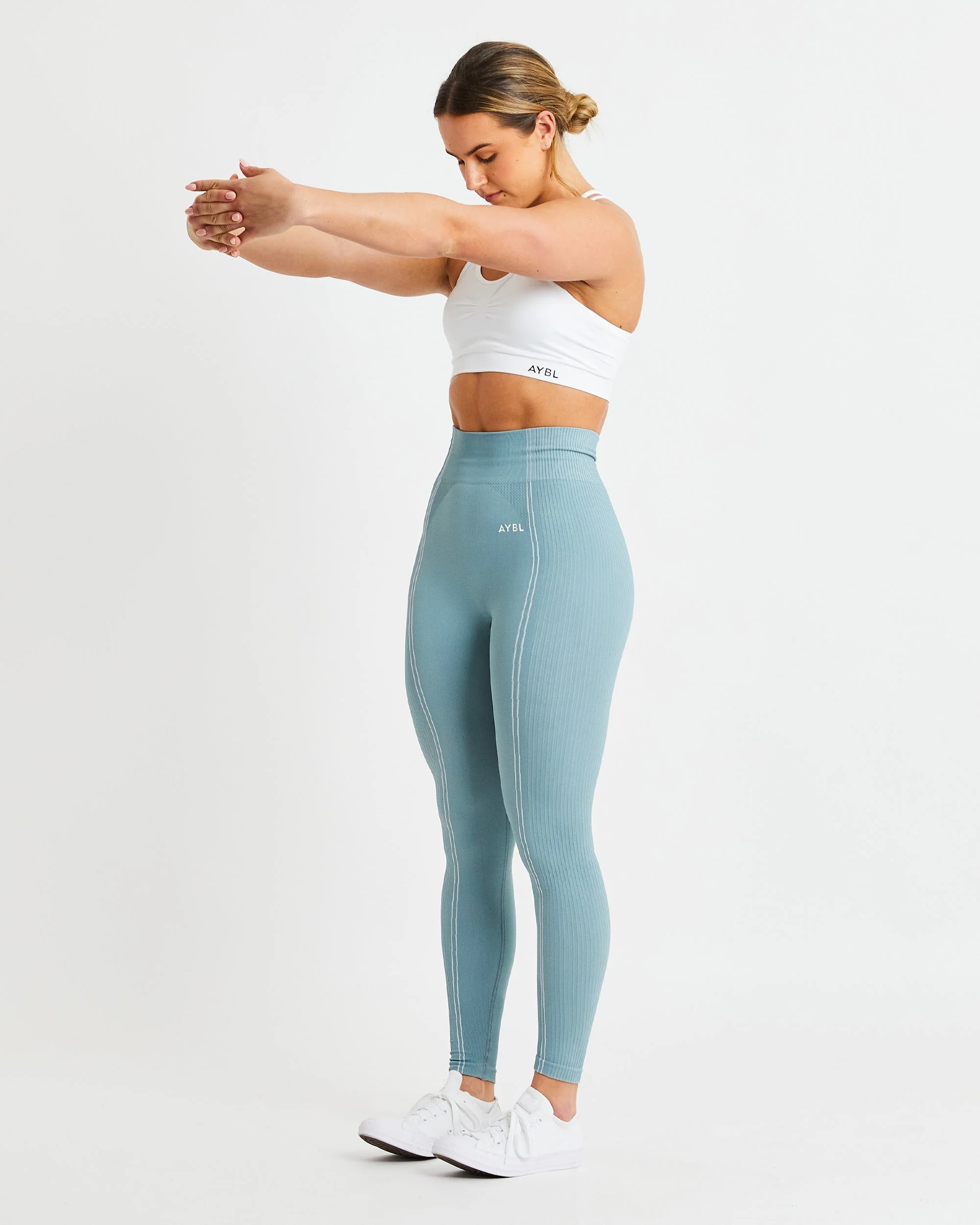 Essential Seamless Ruched Sports Bra - Blanc - Image 16