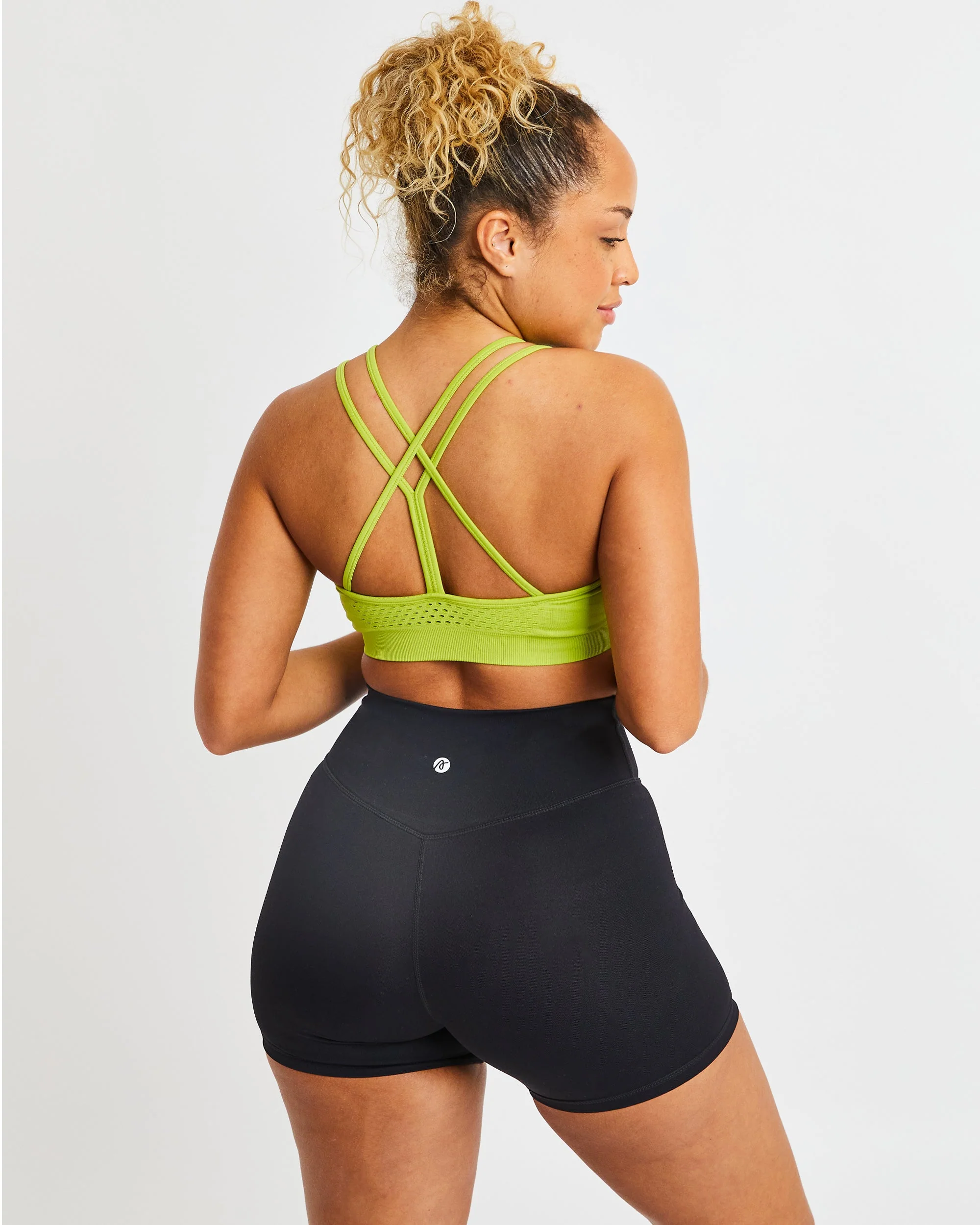 Essential Seamless Strappy Sports Bra - Lime Vert - Image 2
