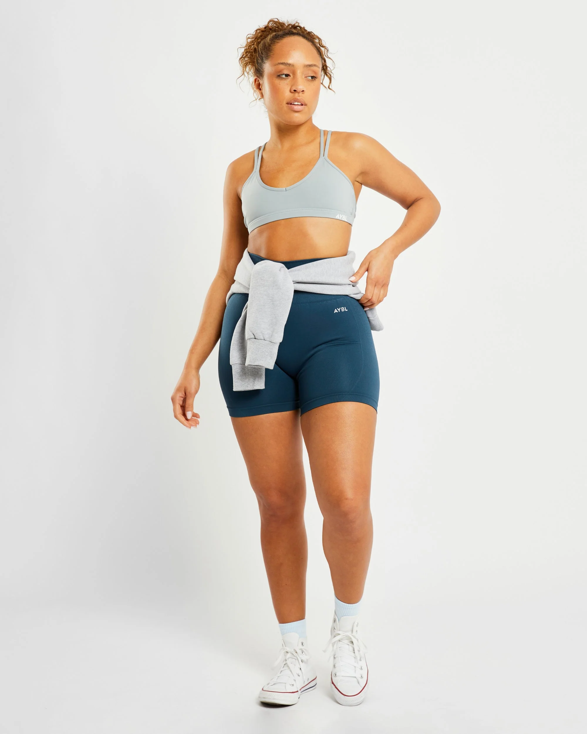 Essential Strappy Sports Bra - Pebble Gris - Image 7