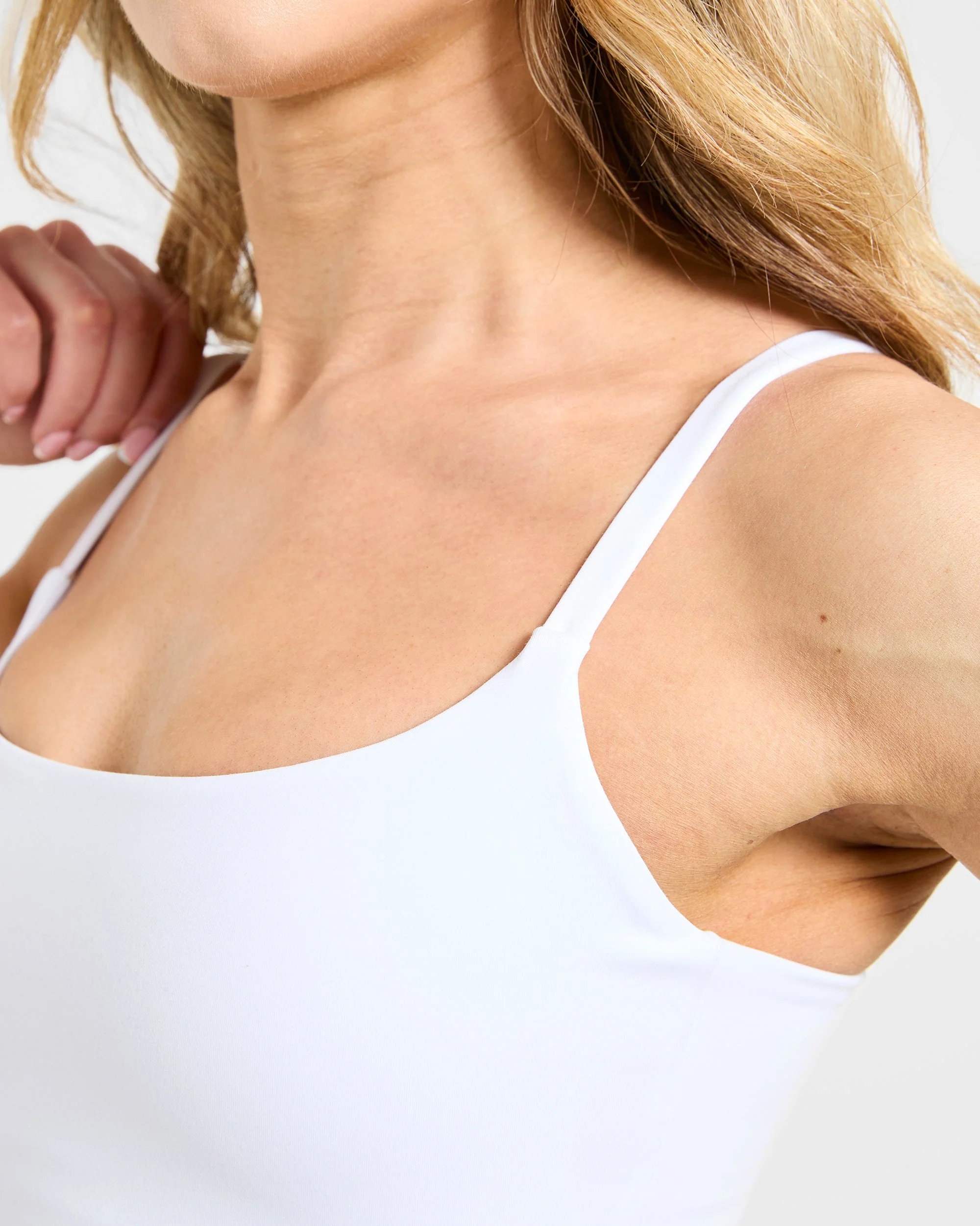 Essential Strappy Tank Top - Blanc - Image 5