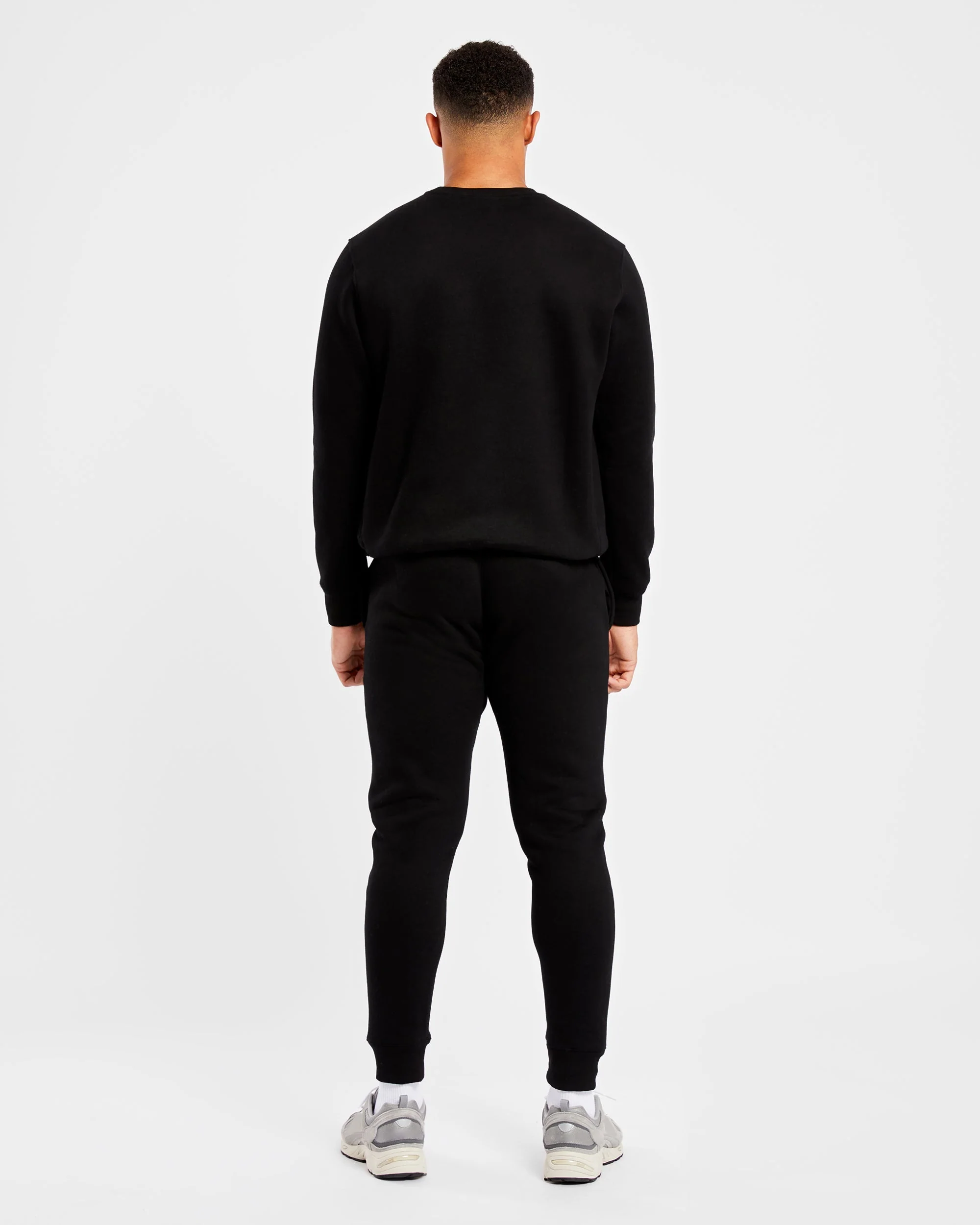 Essential Sweater - Noir - Image 4