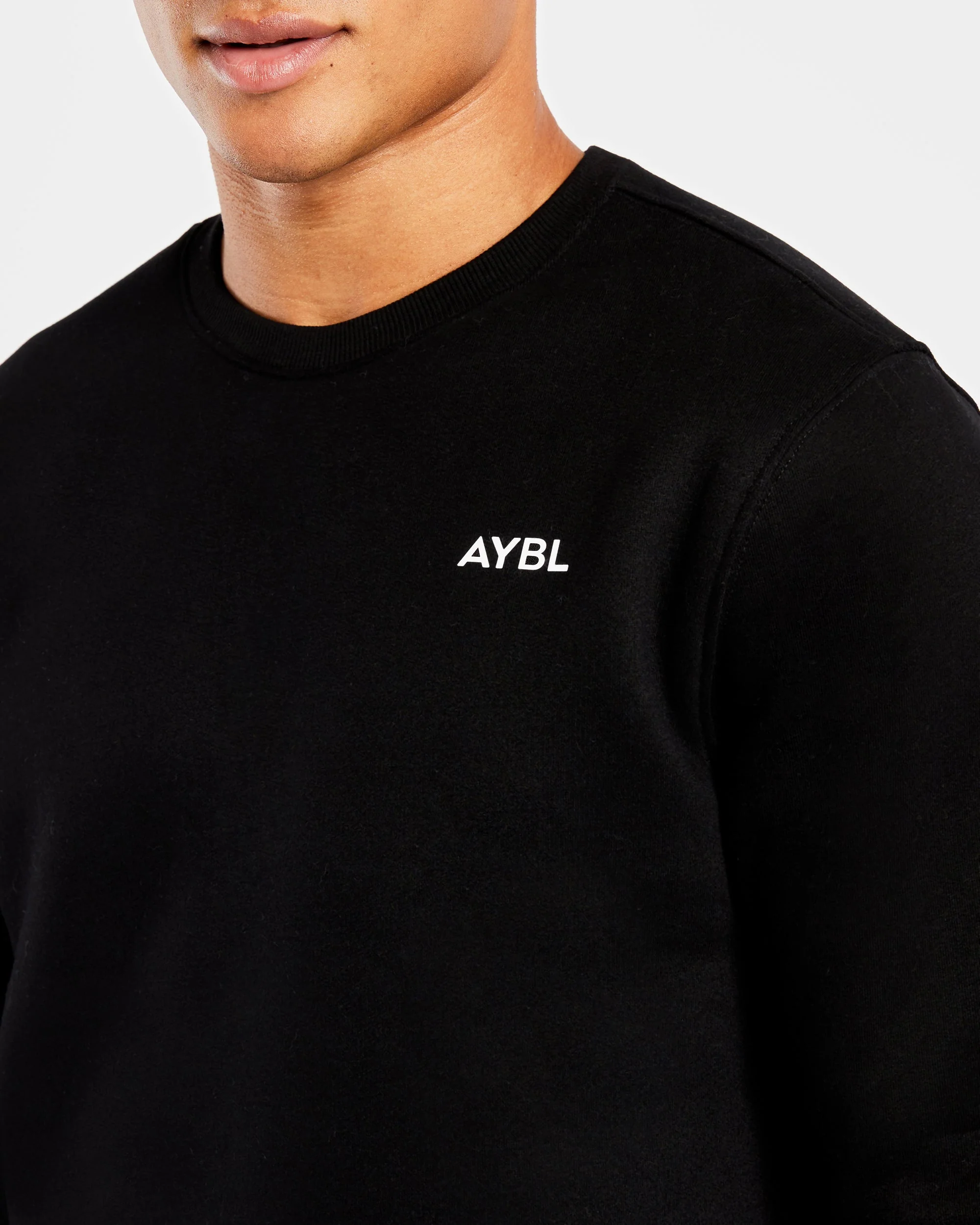 Essential Sweater - Noir - Image 5