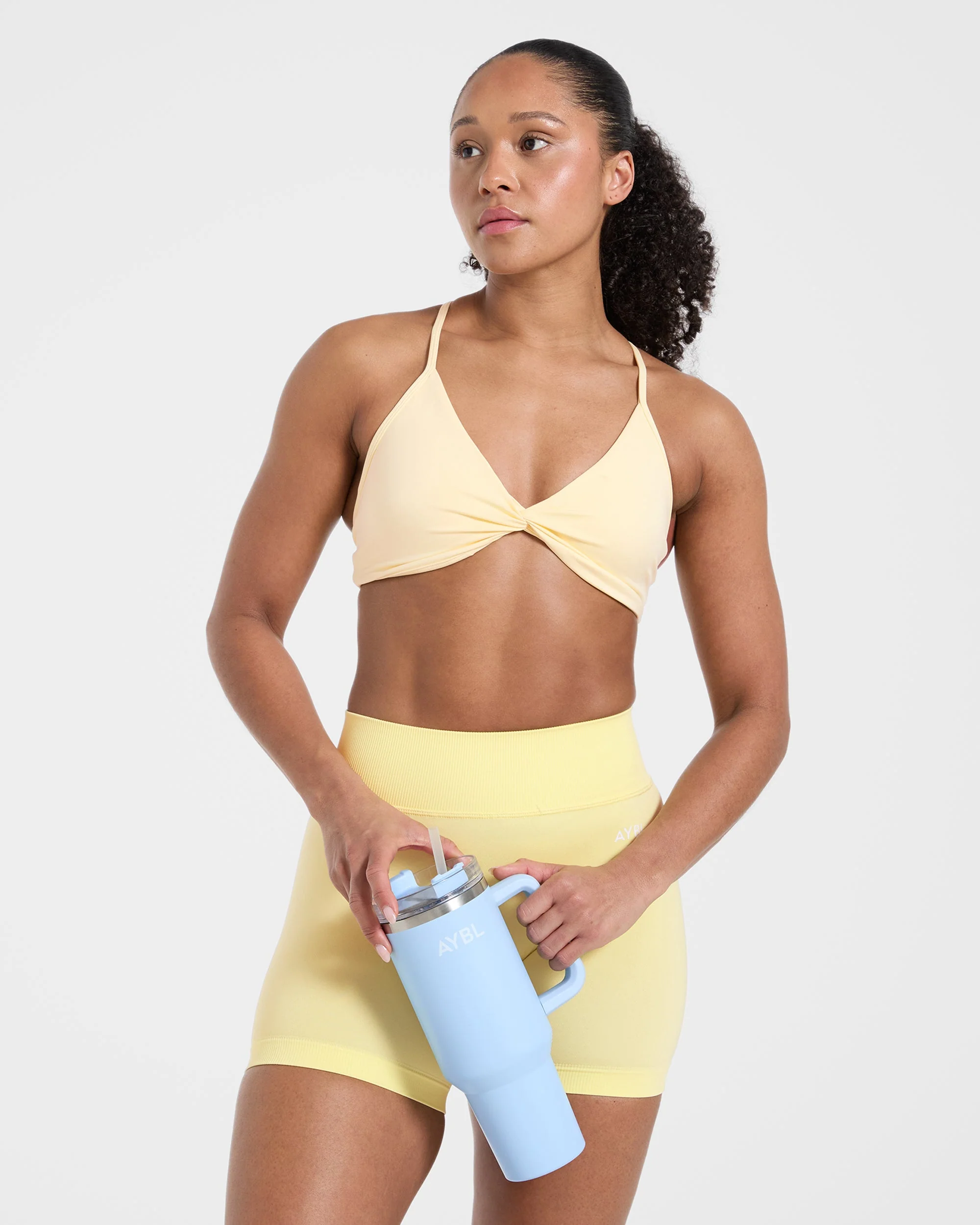 Essential Twist Crossback Sports Bra - Jaune - Image 7