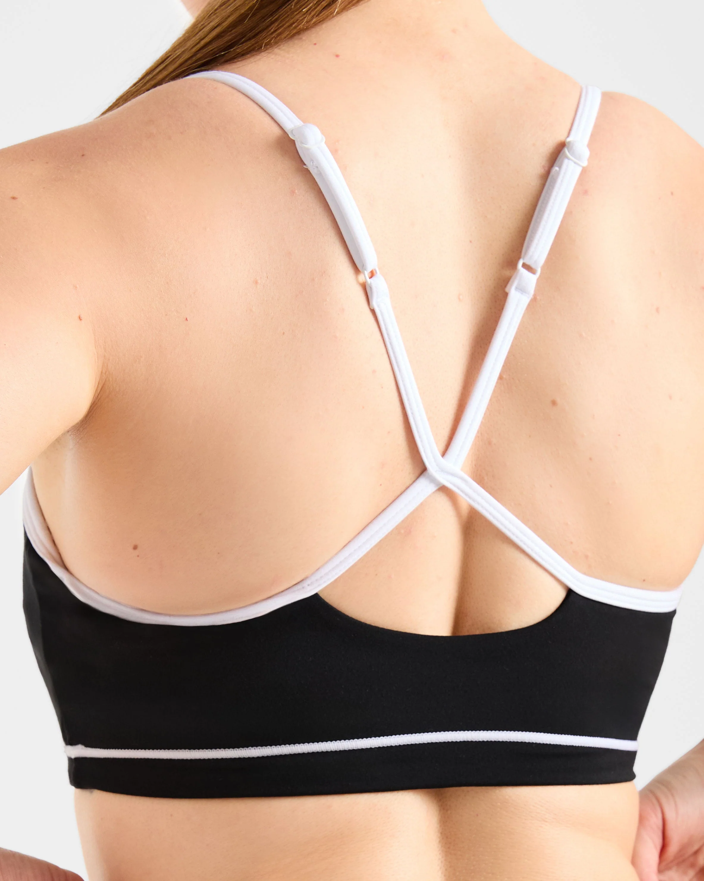 Form Sports Bra - Noir - Image 6