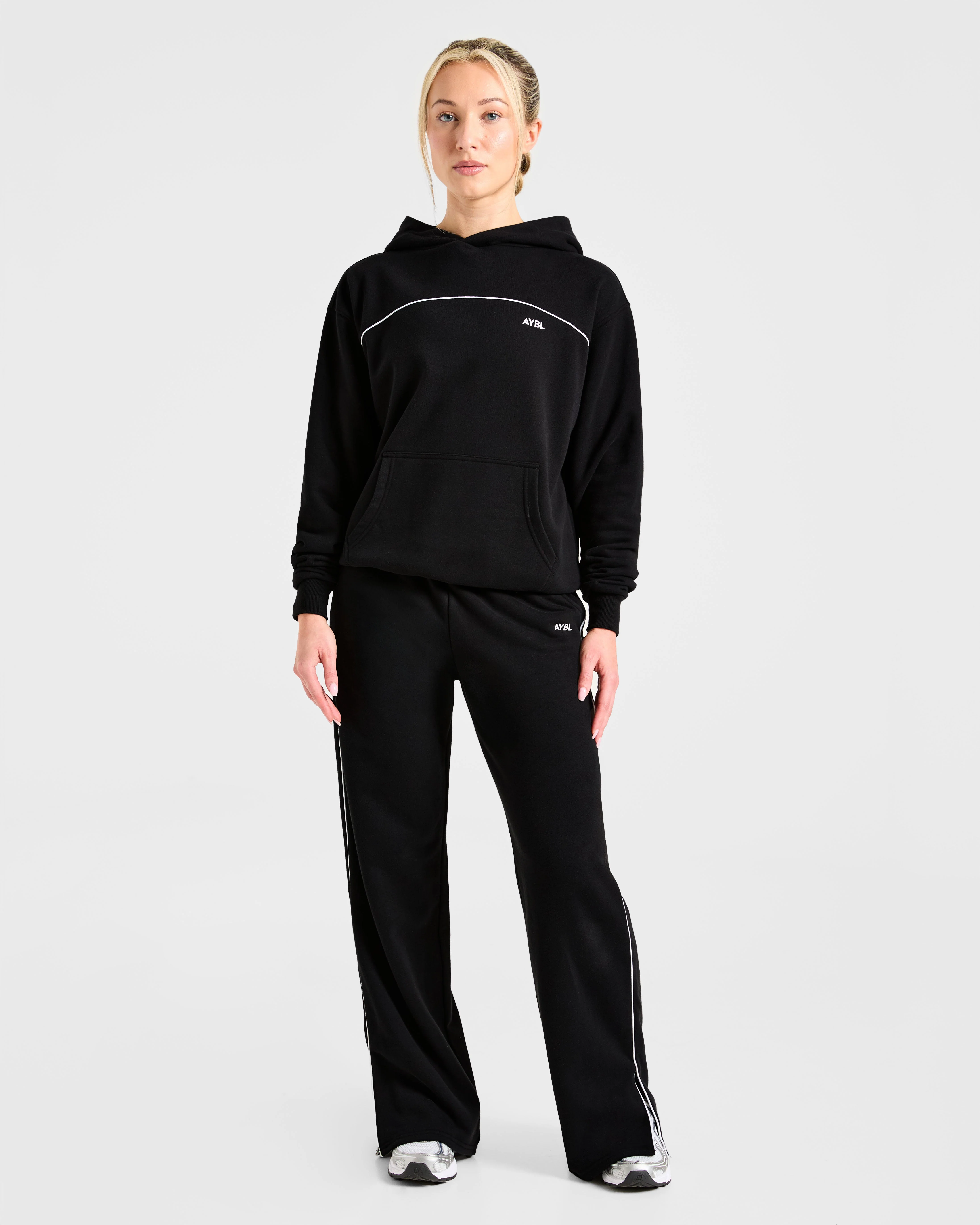Form Straight Leg Joggers - Noir - Image 3