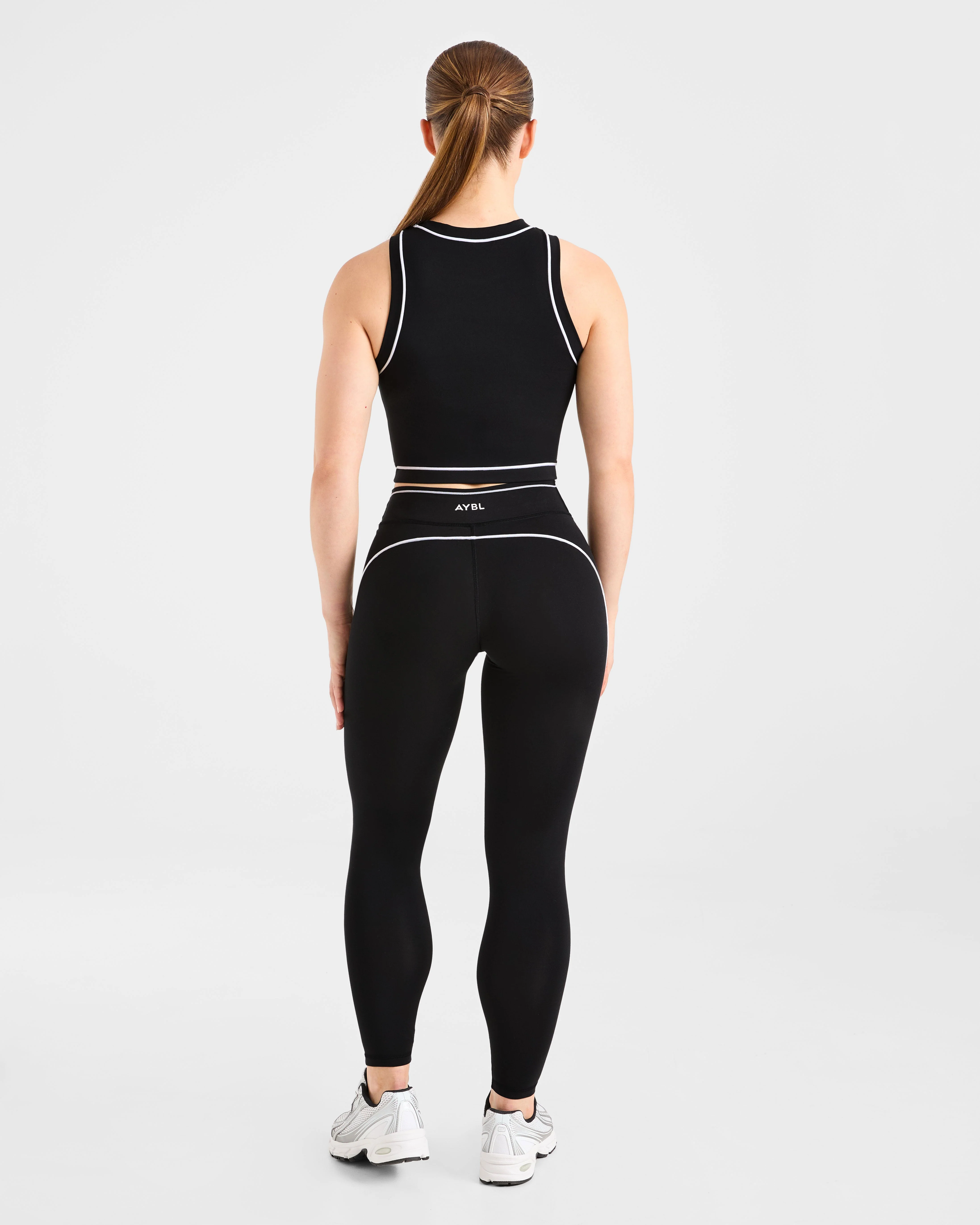 Form Tank Top - Noir - Image 4