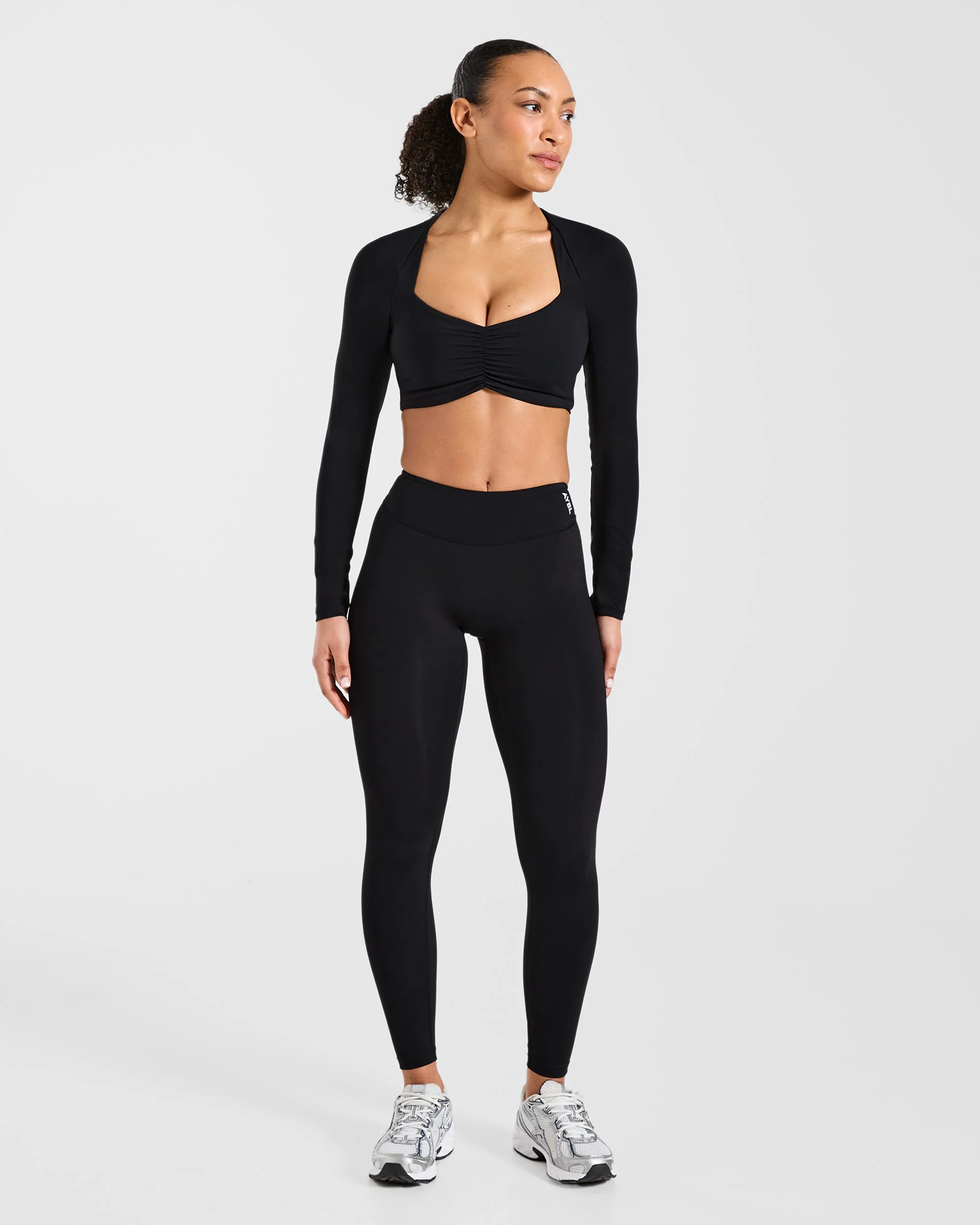 Physique Long Sleeve Crop Top - Noir - Image 3
