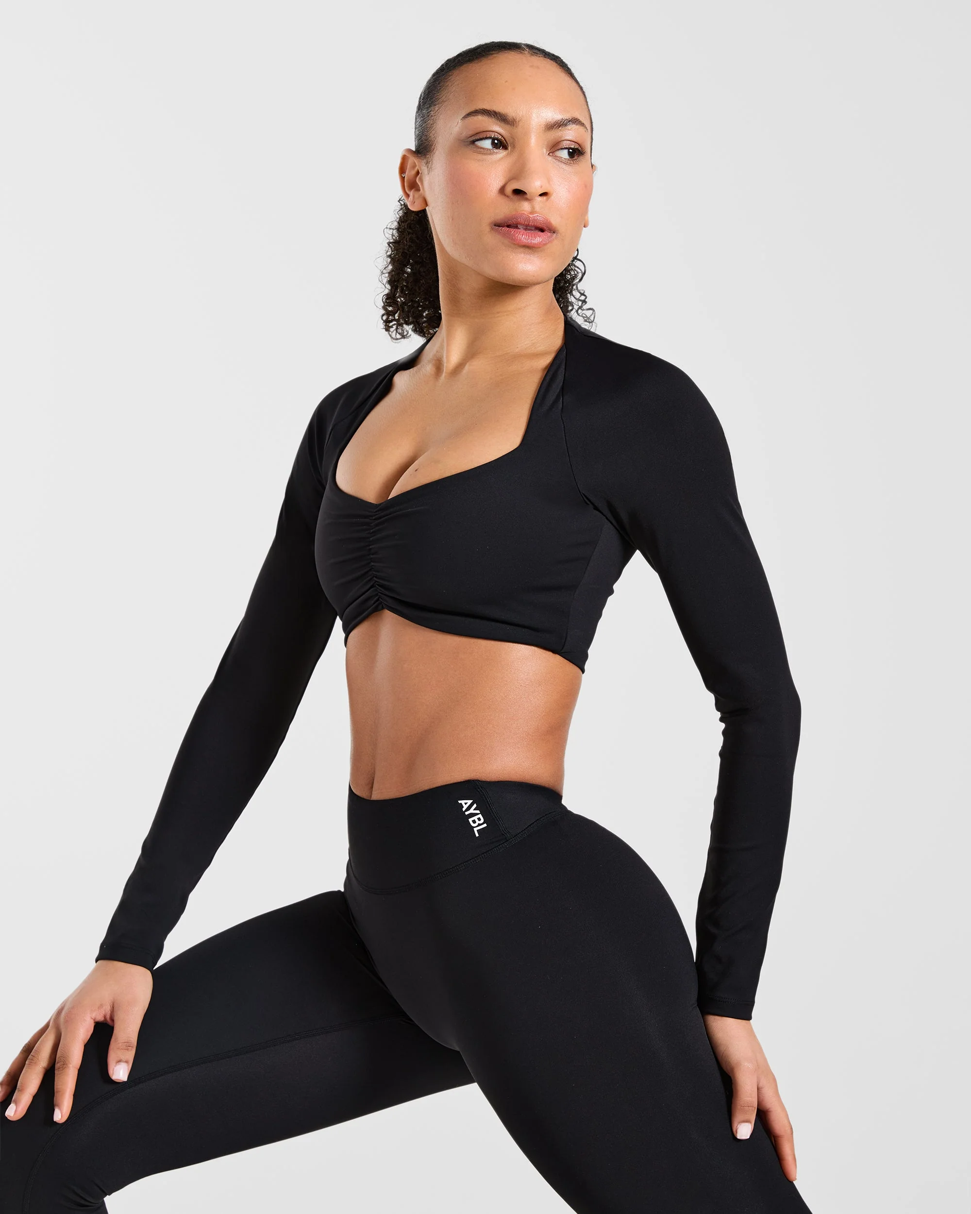 Physique Long Sleeve Crop Top - Noir - Image 7