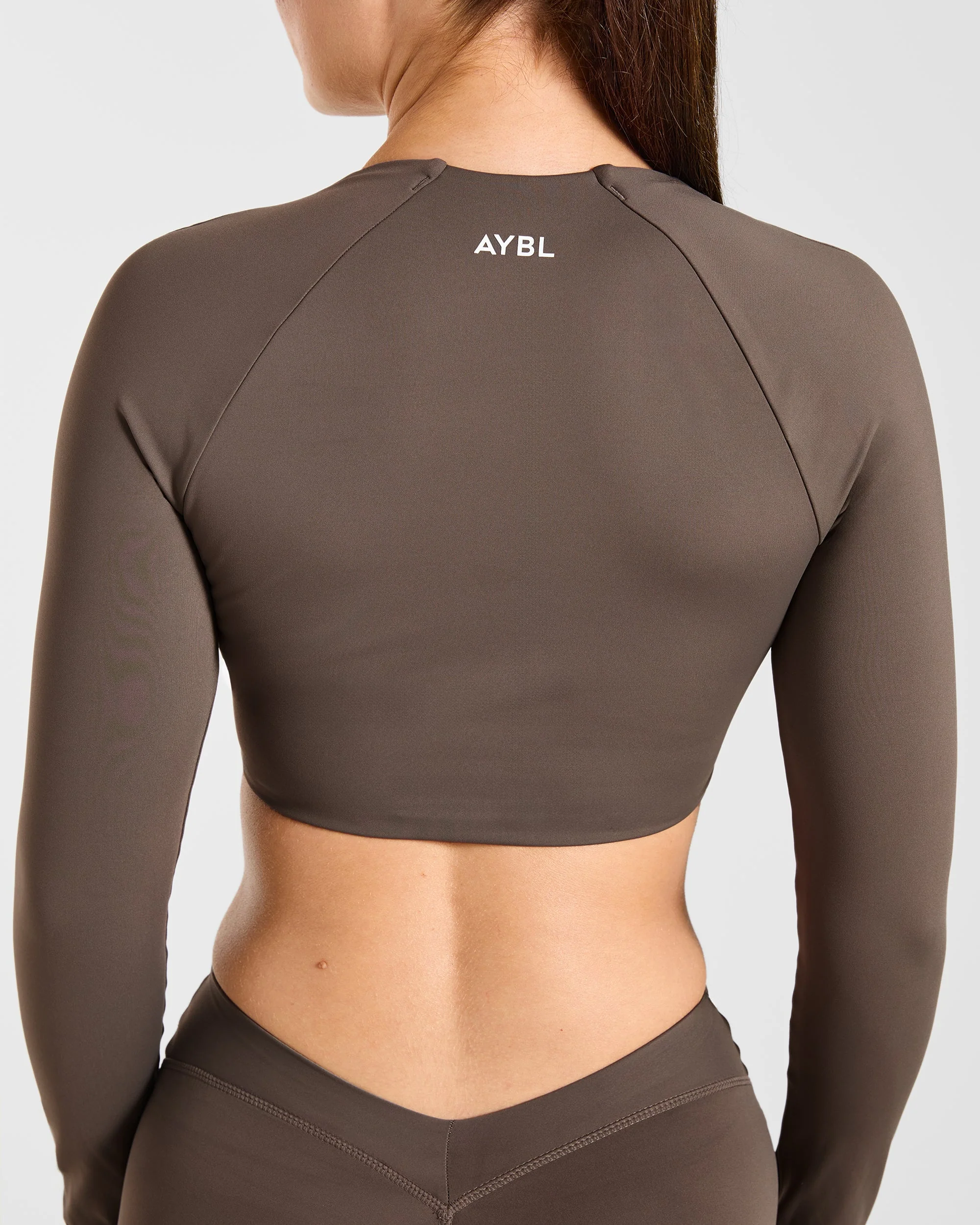 Physique Long Sleeve Crop Top - Marron - Image 5