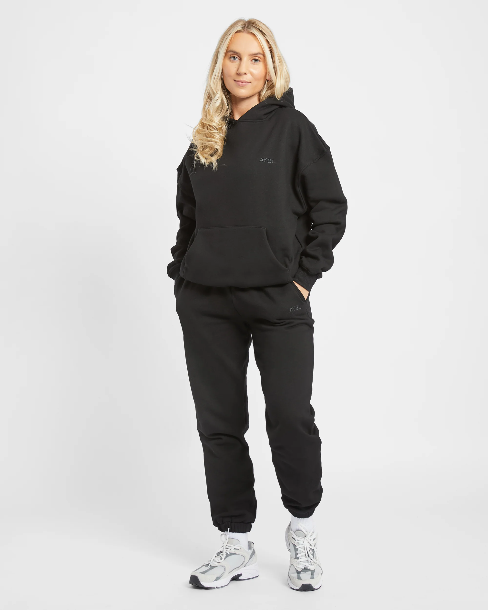 Premium Oversized Hoodie - Noir - Image 3