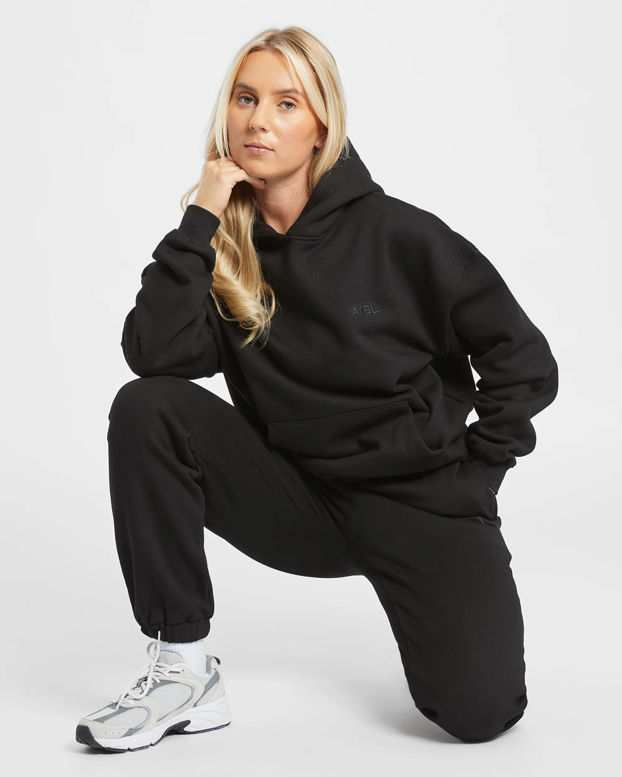 Premium Oversized Hoodie - Noir - Image 7
