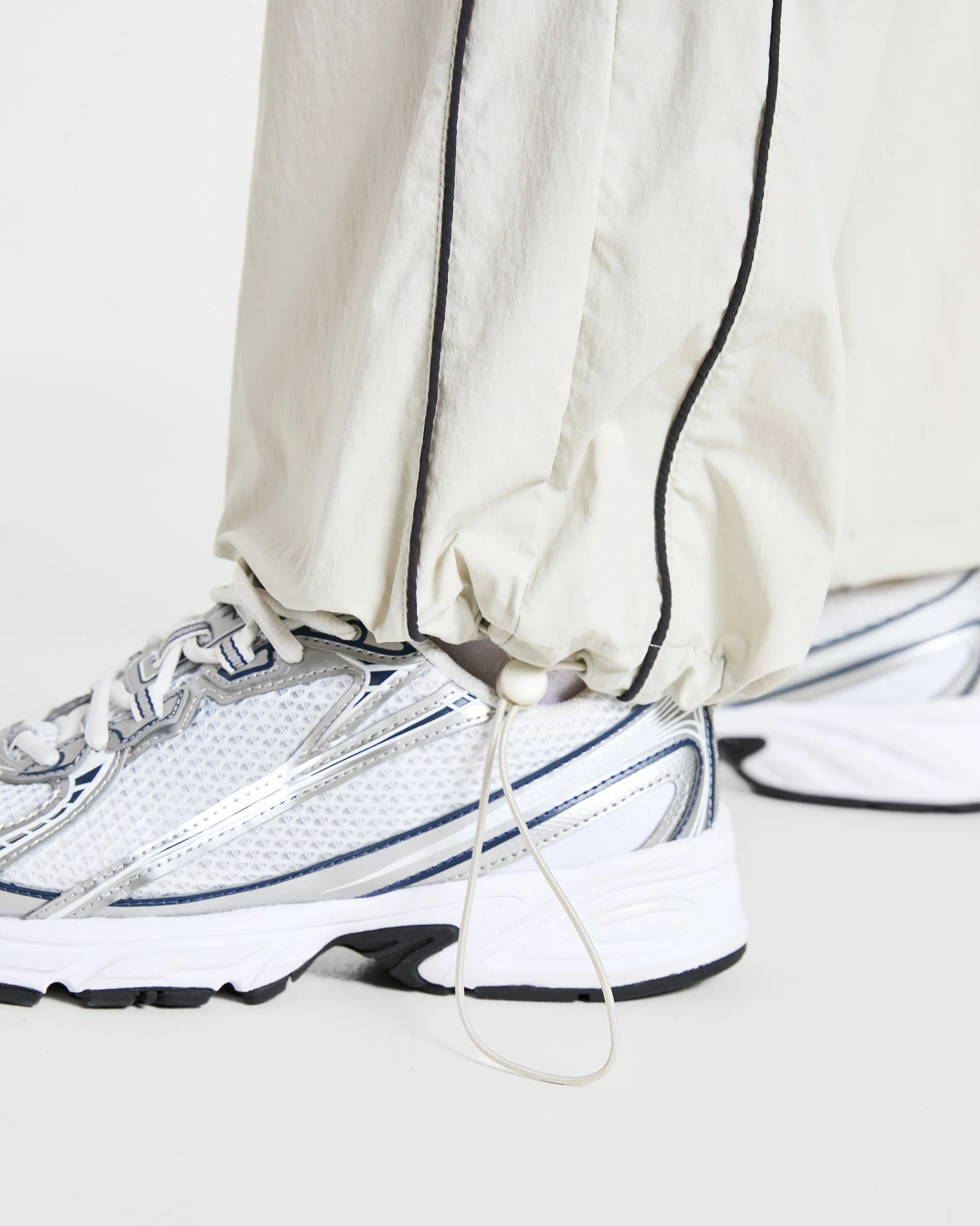 Retro Track Joggers - Off Blanc - Image 6