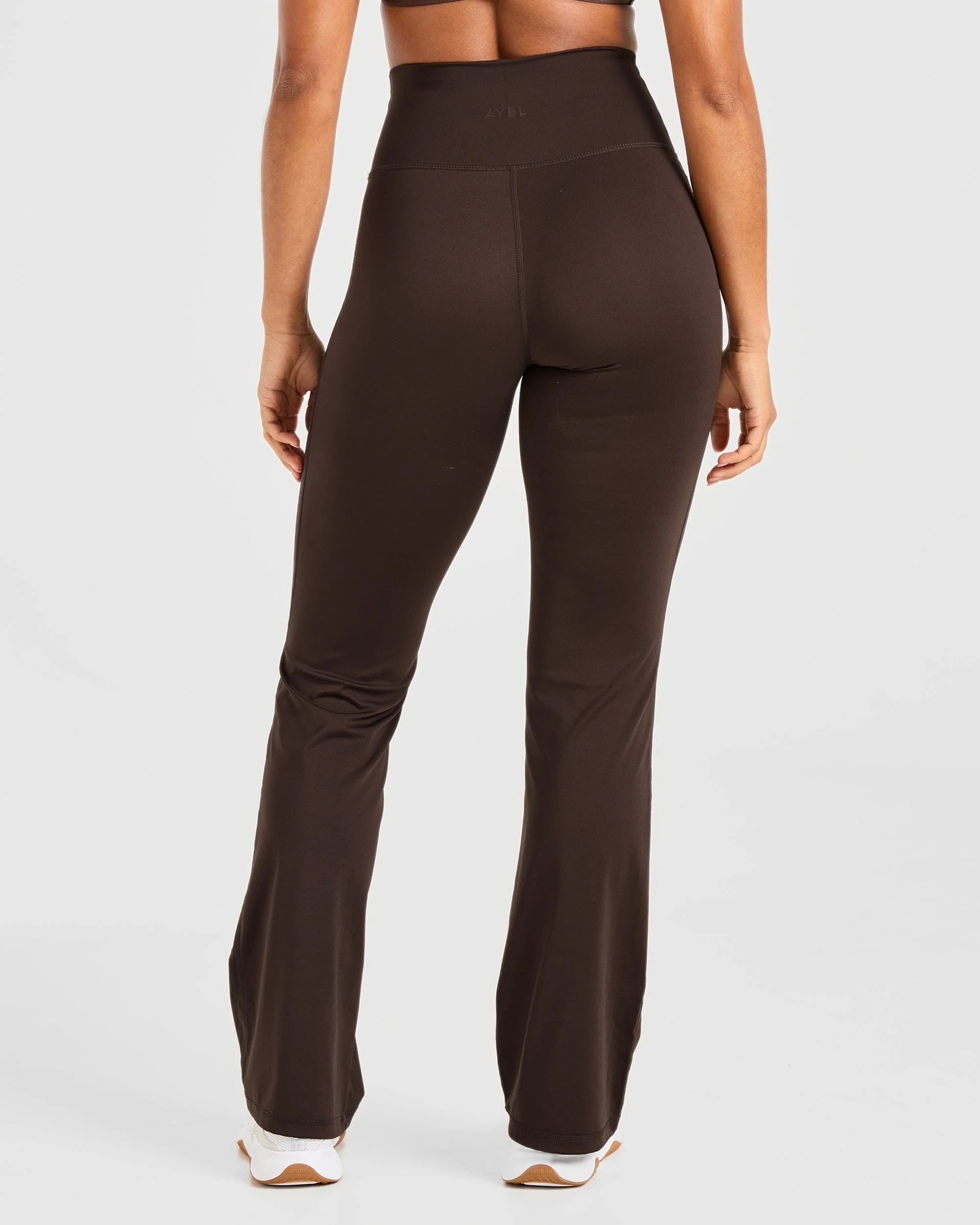 Sculpt Flared Leggings - Deep Cocoa Brun - Image 2