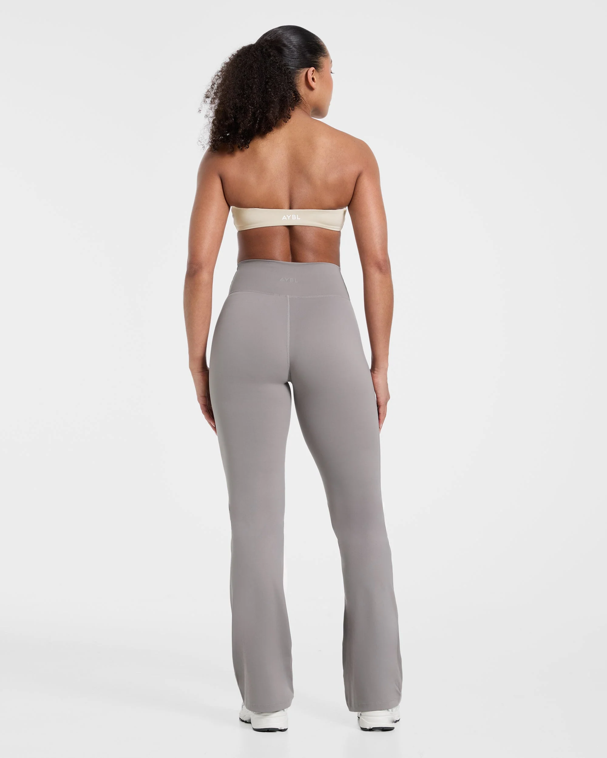 Sculpt Wrap Flared Leggings - Smoke Gris - Image 4