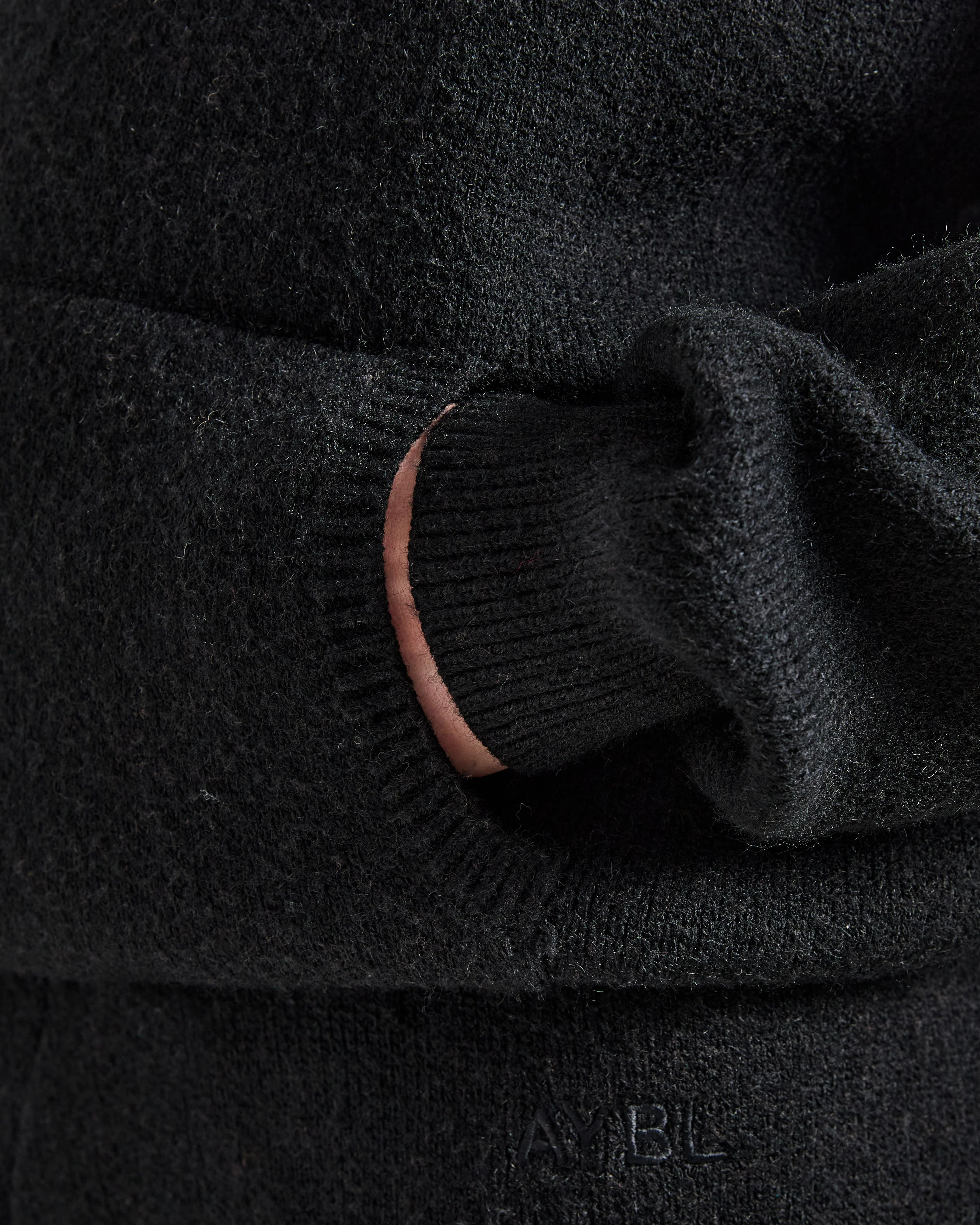 Soft Oversized Knitted Hoodie - Noir - Image 6