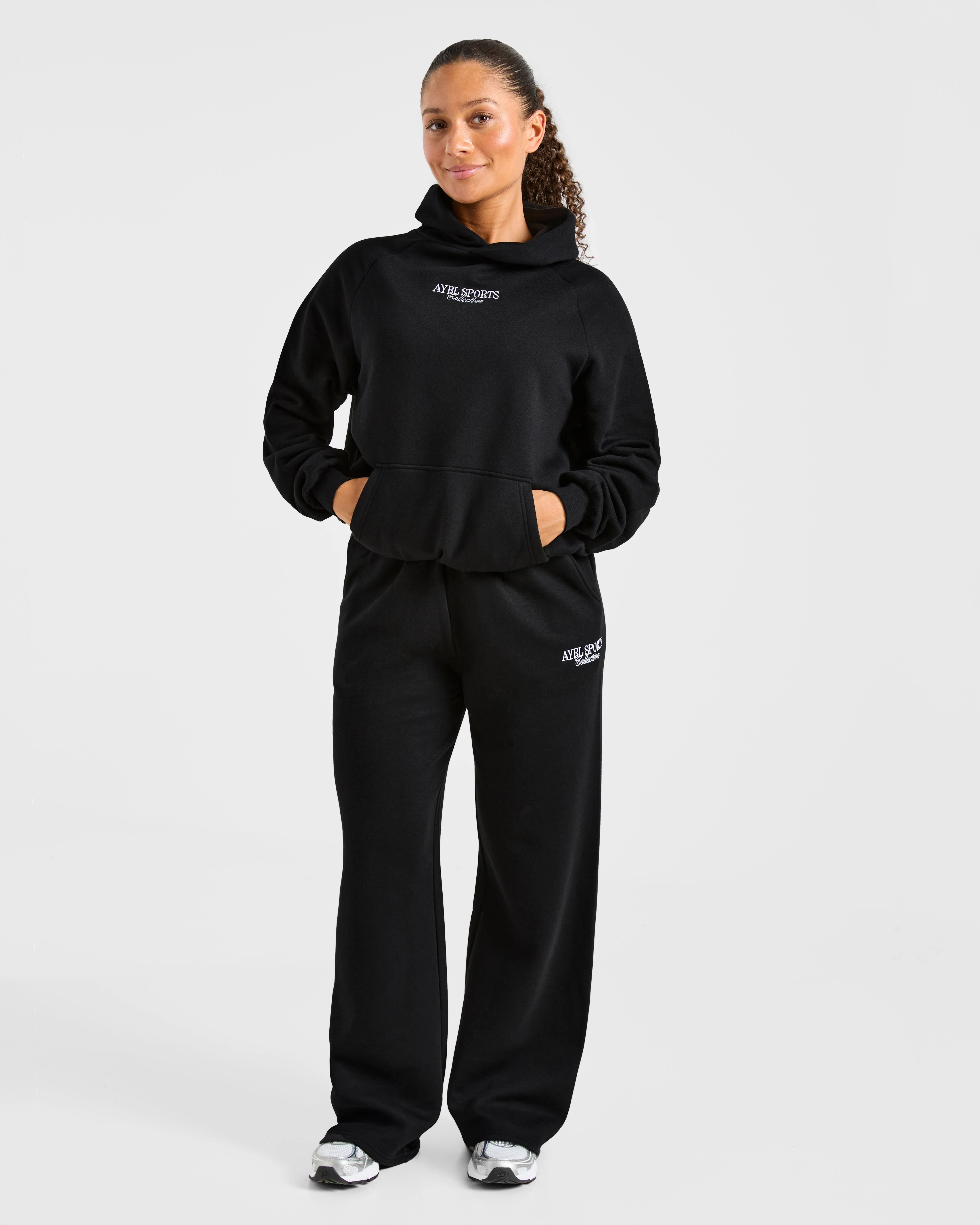 Sports Collective Oversized Straight Leg Joggers - Noir - Image 3