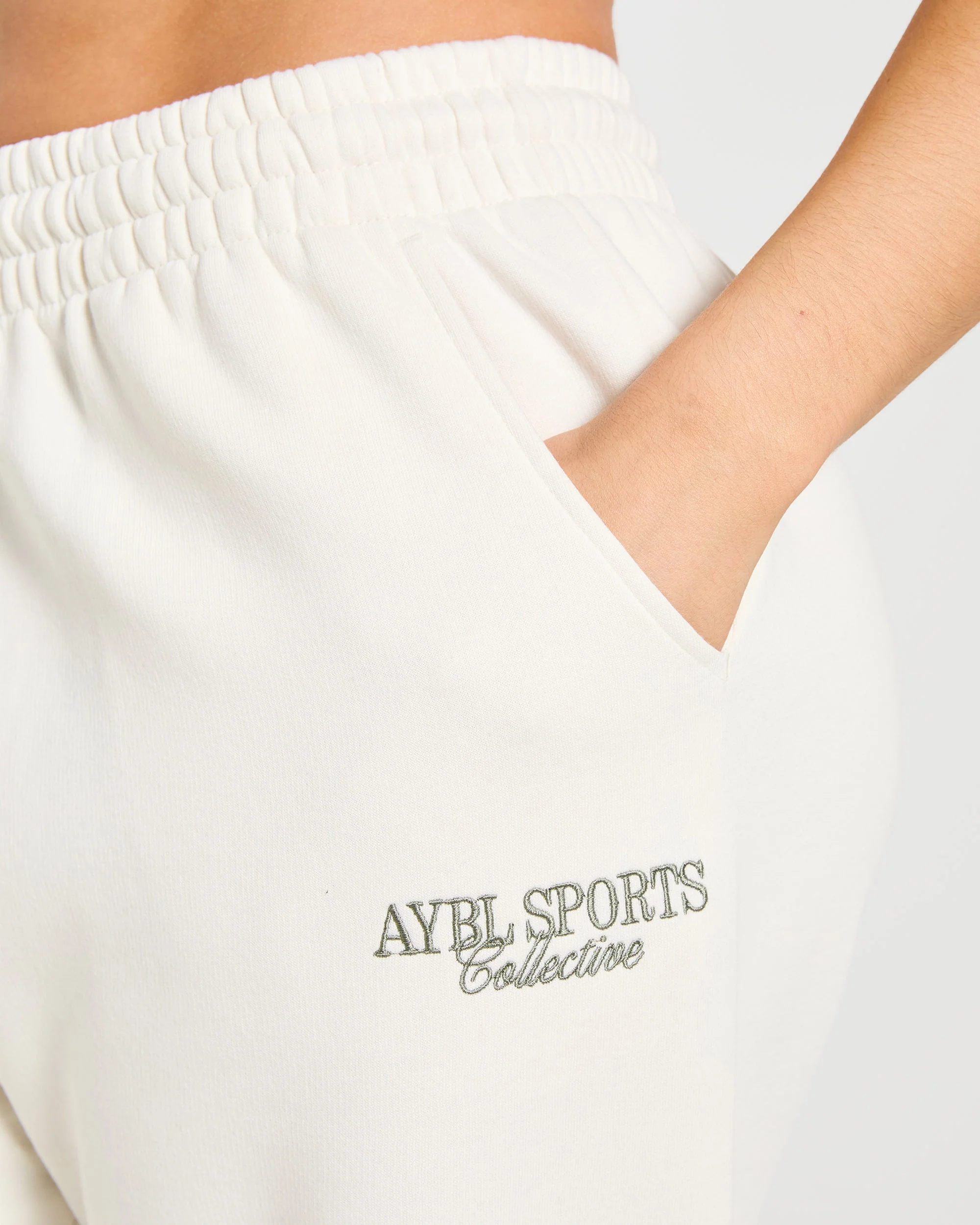 Sports Collective Oversized Straight Leg Joggers - Off Blanc/Vert - Image 5