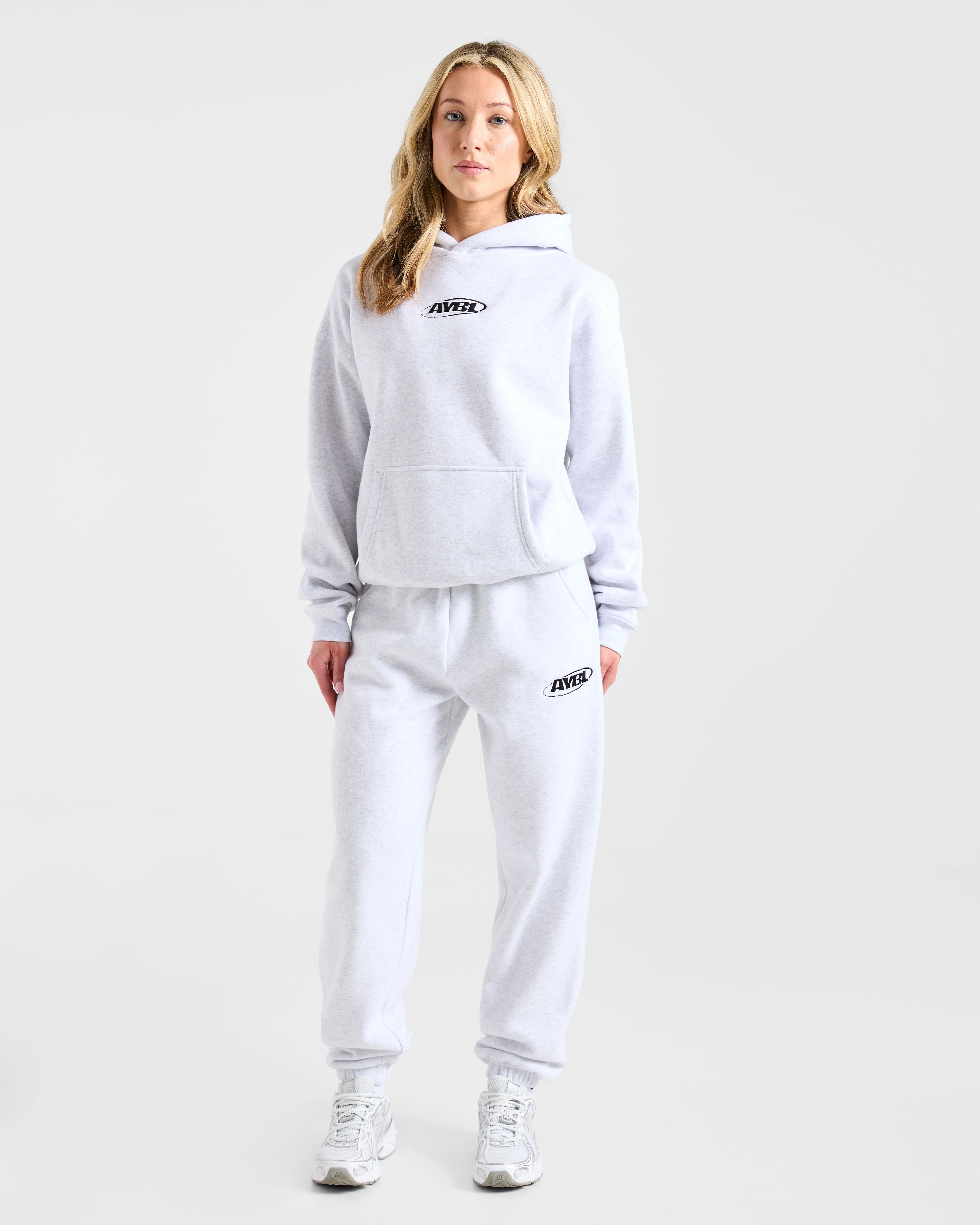 Sports Essentials Oversized Joggers - Heather Gris/Noir - Image 3