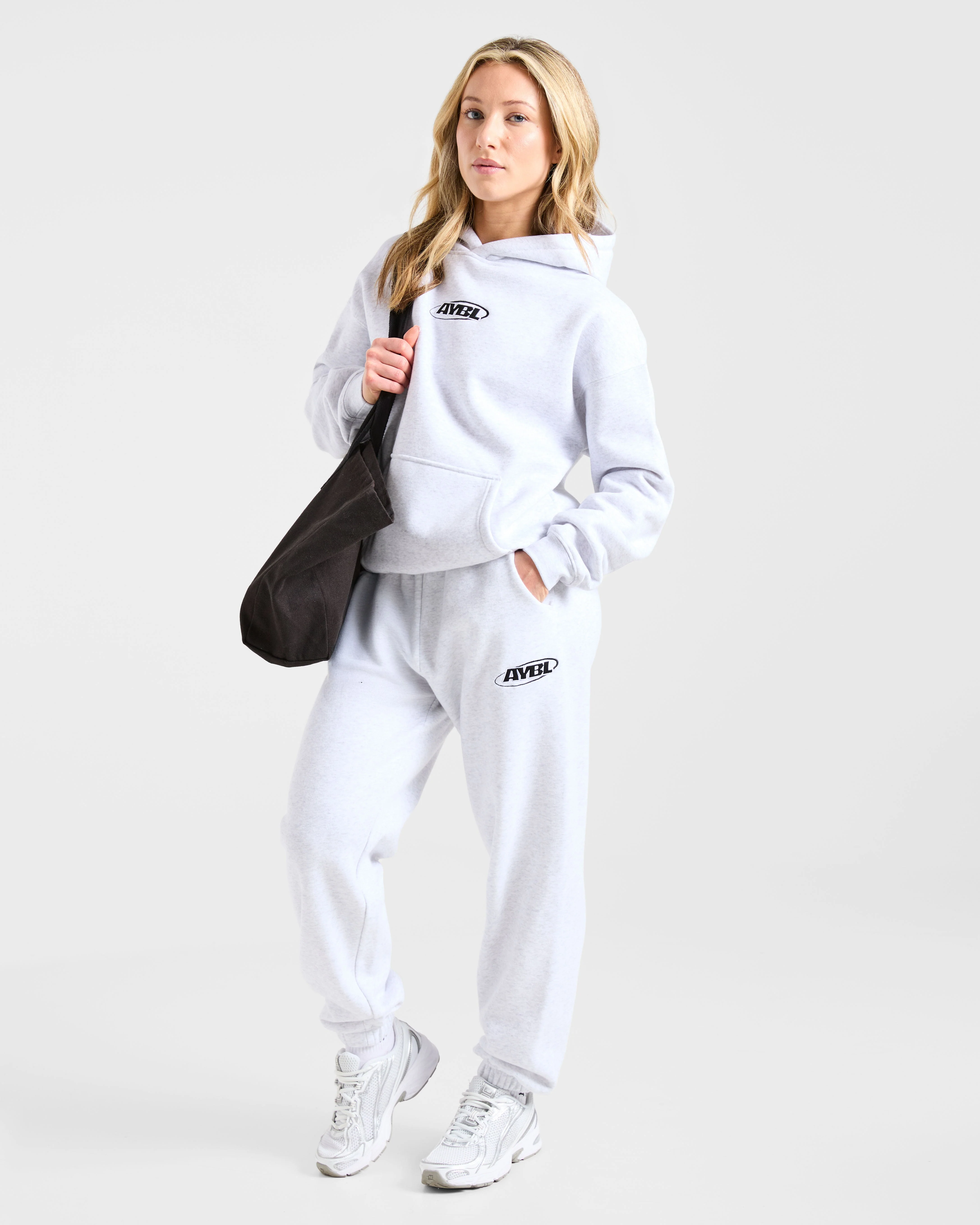 Sports Essentials Oversized Joggers - Heather Gris/Noir - Image 7