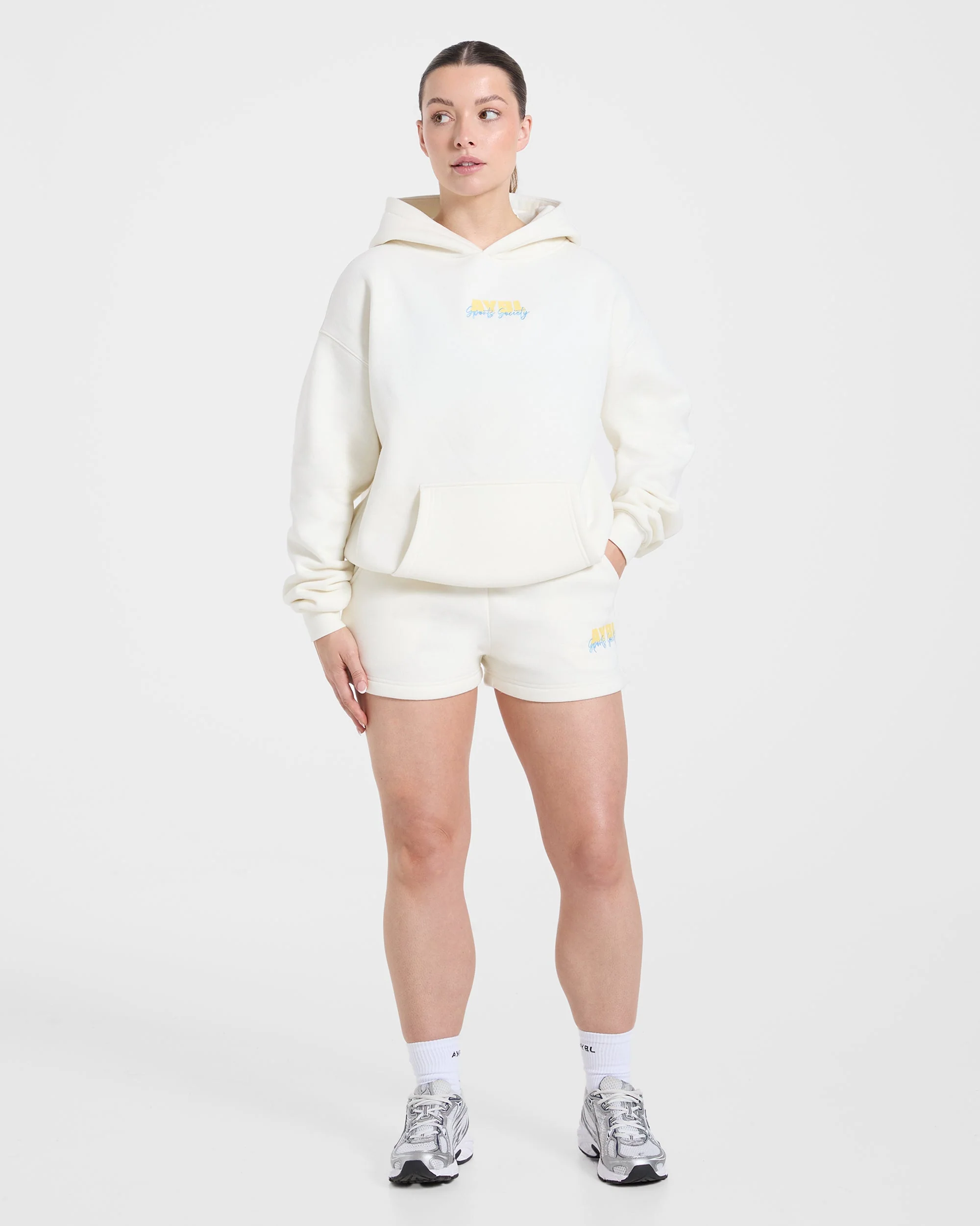 Sports Society Oversized Shorts - Off Blanc - Image 3