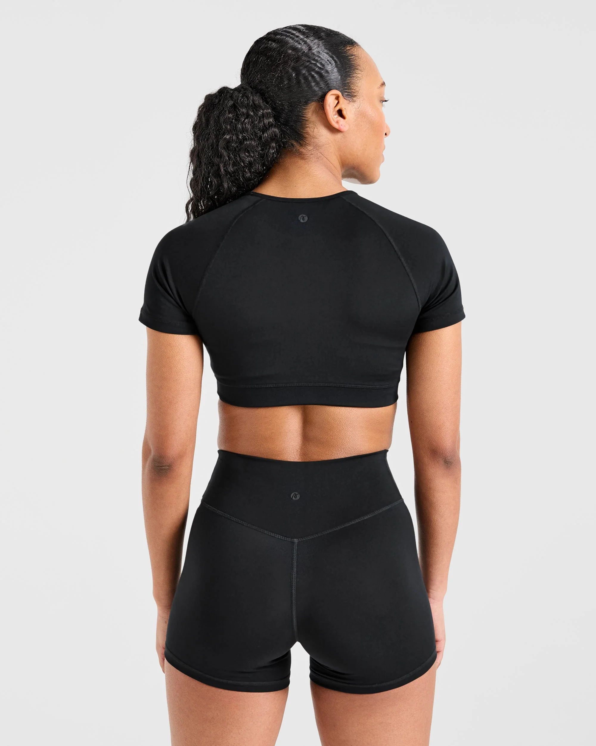 Staple Crop Top - Noir - Image 2