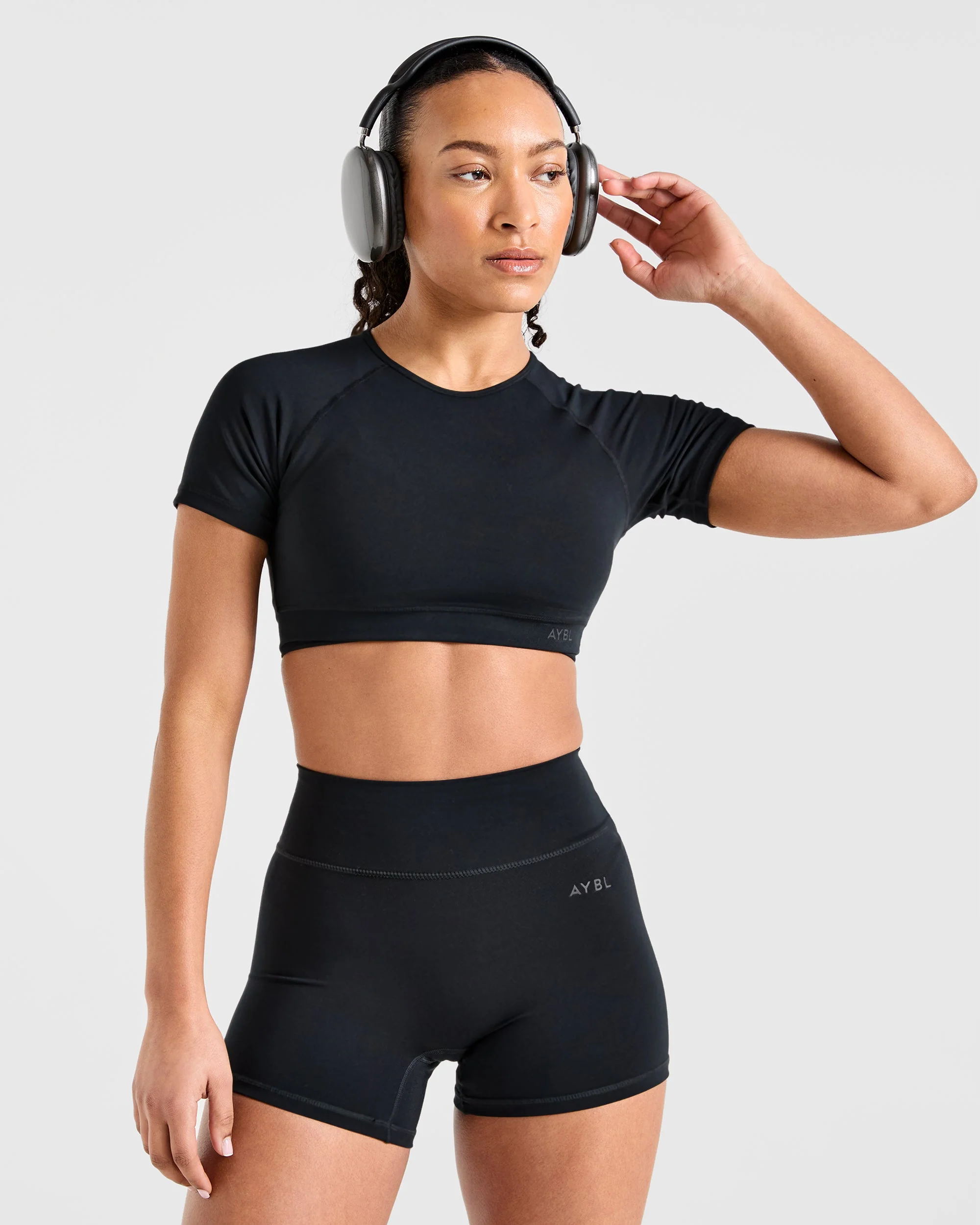 Staple Crop Top - Noir - Image 7
