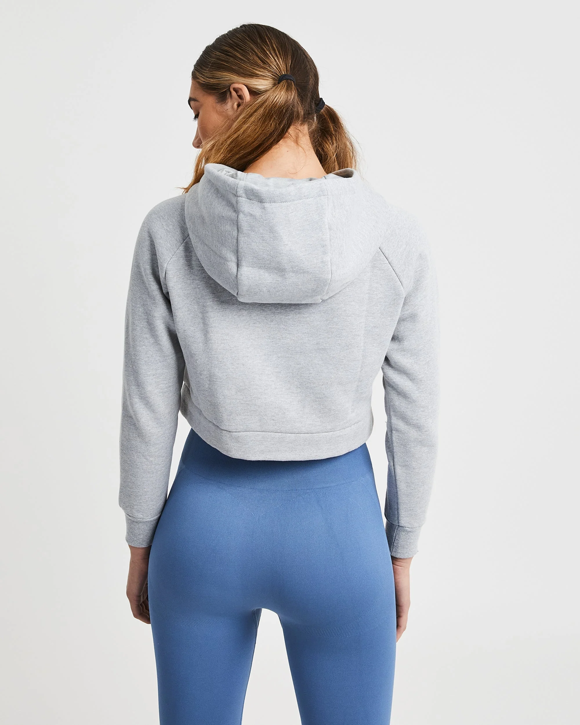 Staple Crop Hoodie - Light Gris - Image 2