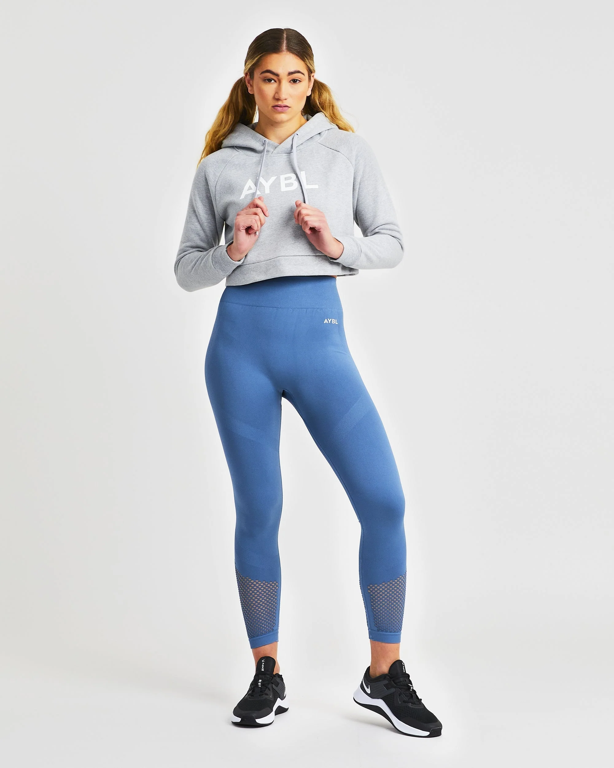 Staple Crop Hoodie - Light Gris - Image 3