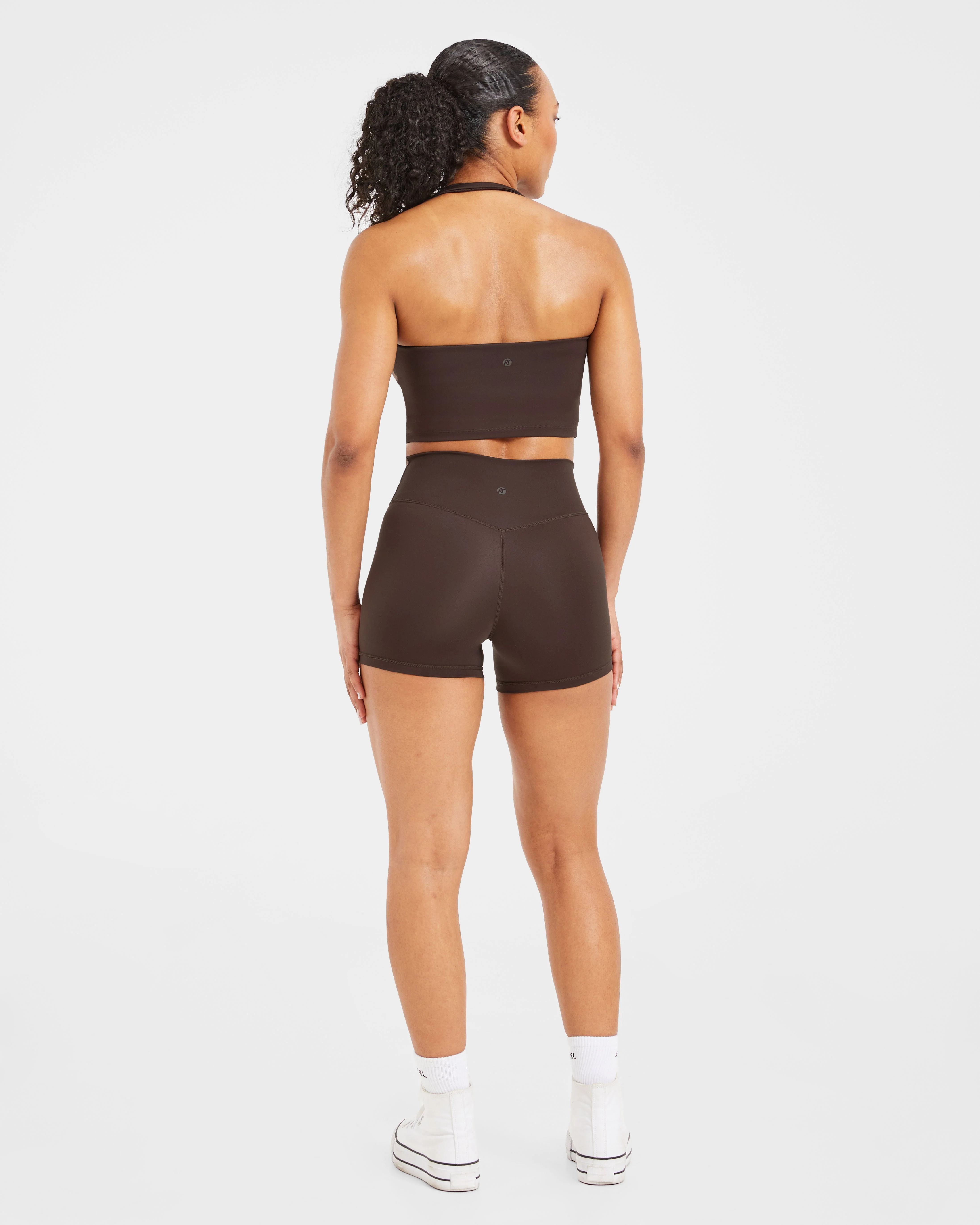 Staple Halterneck Crop Top - Coffee Brun - Image 4