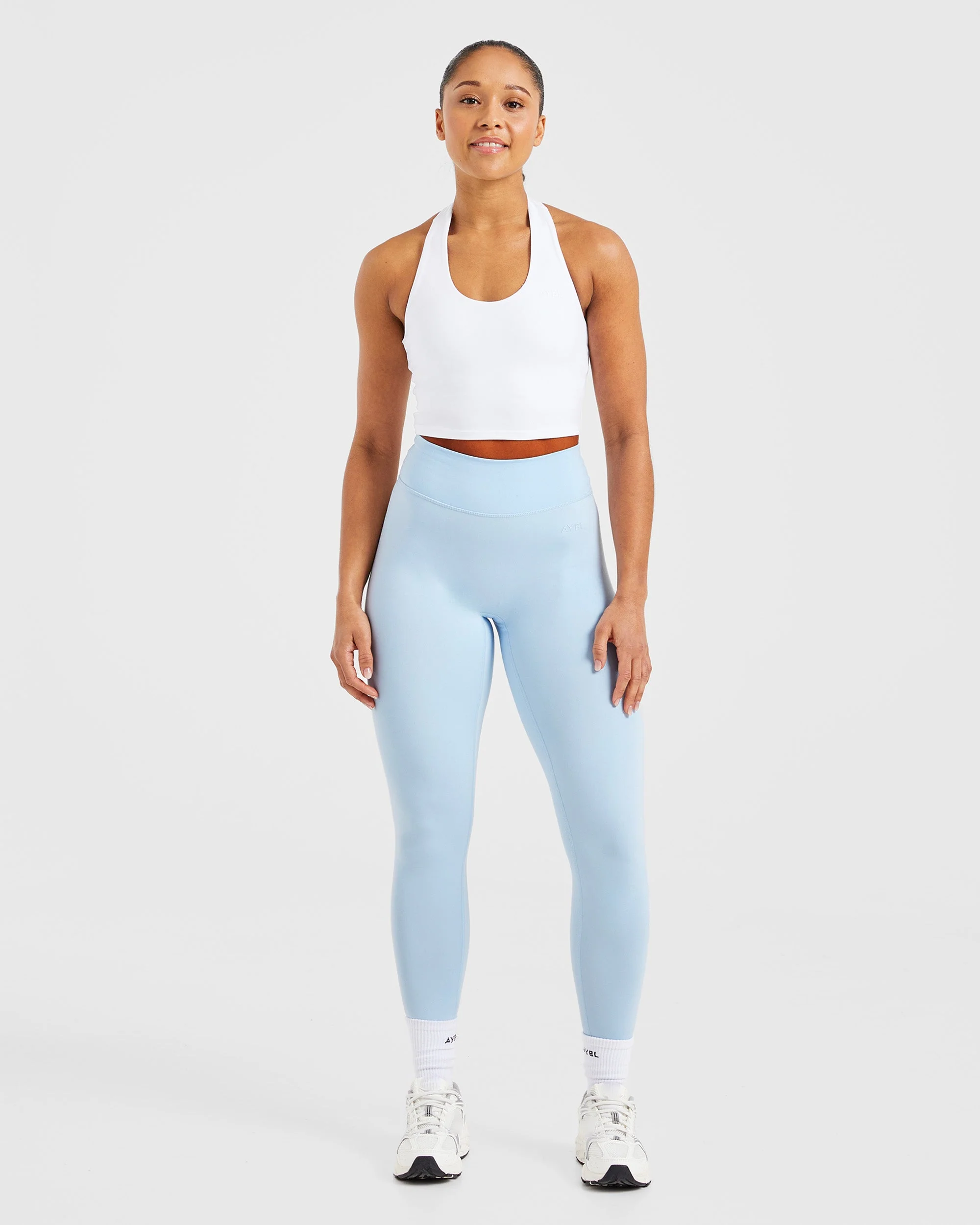 Staple Halterneck Crop Top - Blanc - Image 3