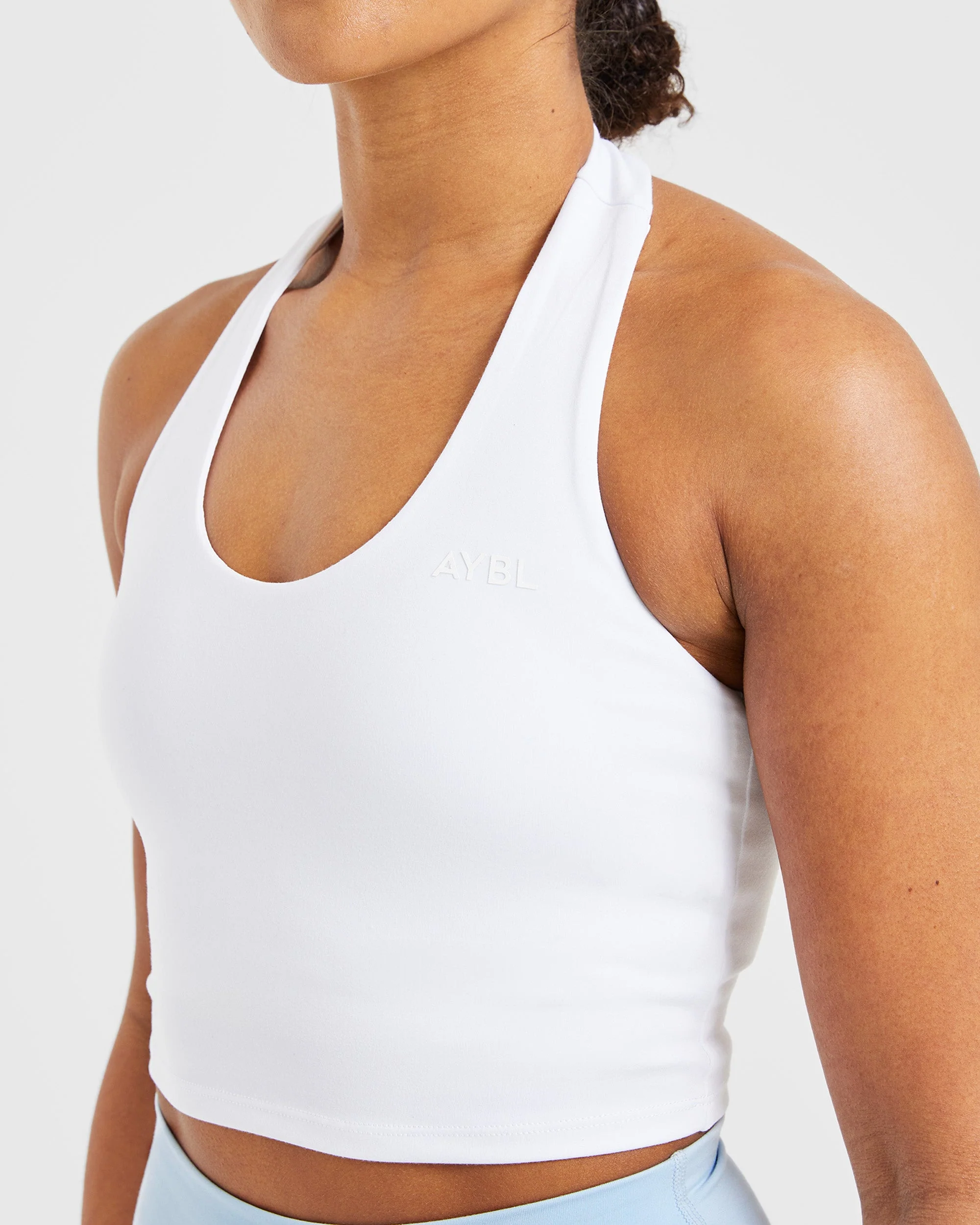 Staple Halterneck Crop Top - Blanc - Image 5