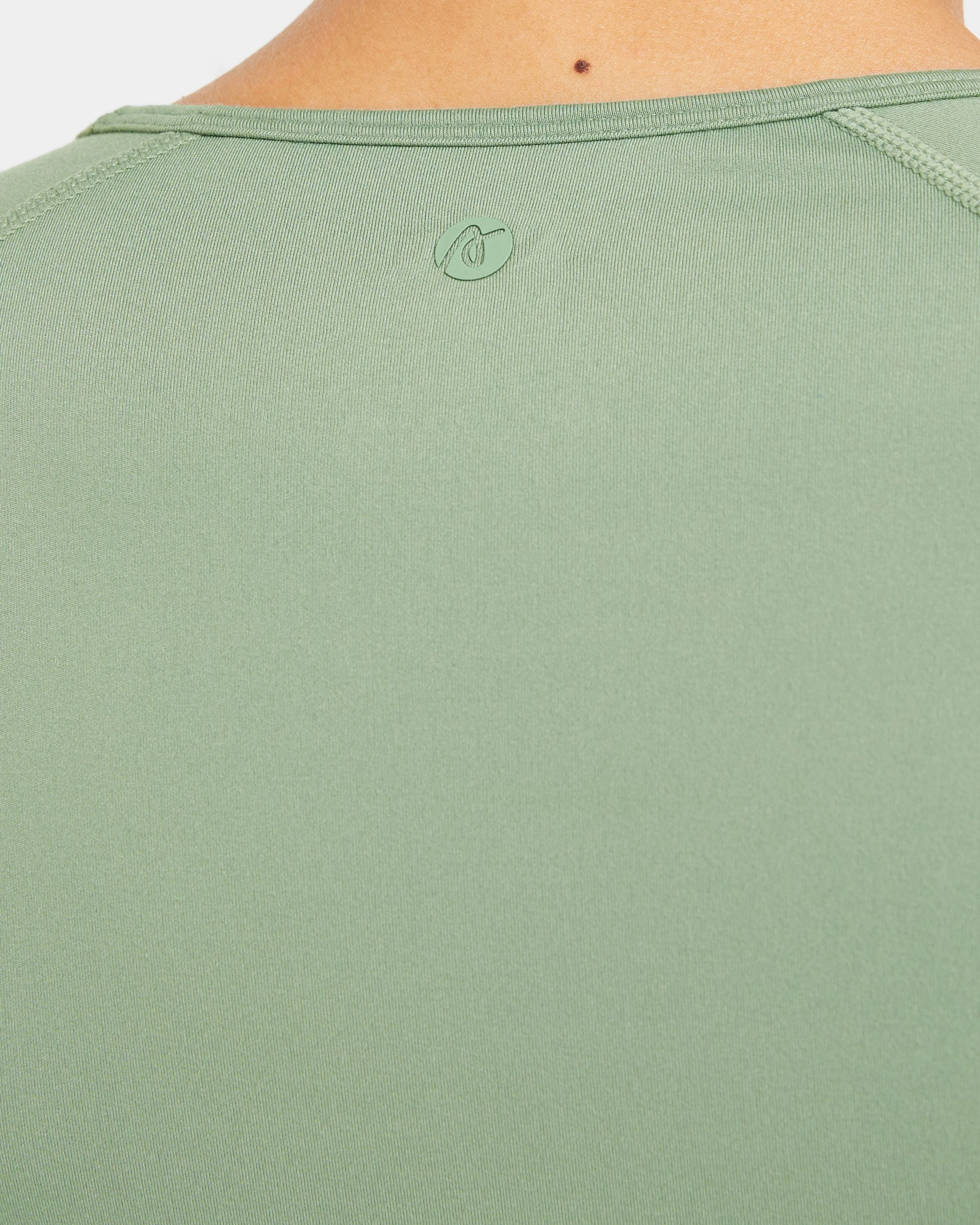Staple Long Sleeve Crop Top - Olive Vert - Image 6