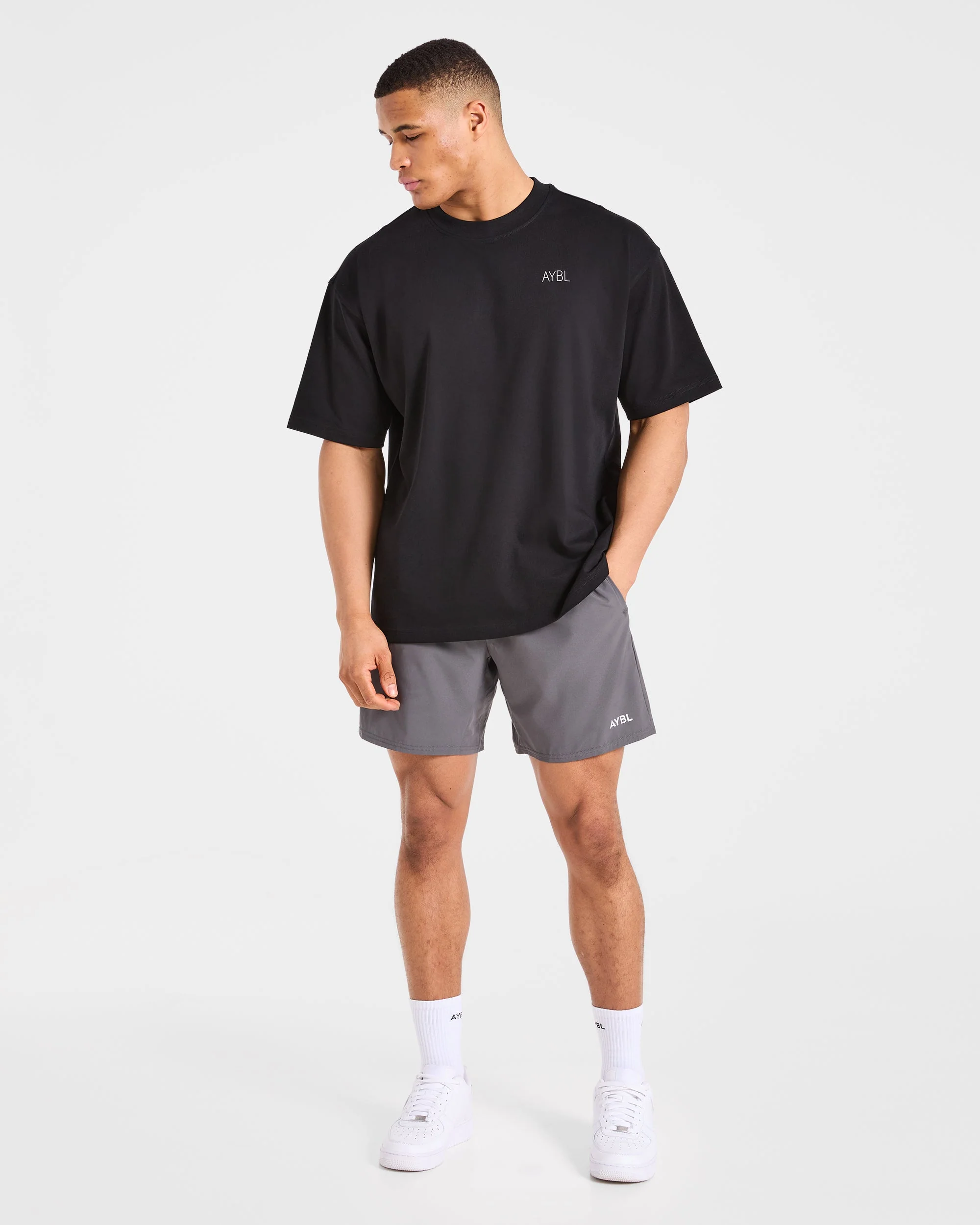Training Dept. Illustration Oversized T Shirt - Noir - Image 3