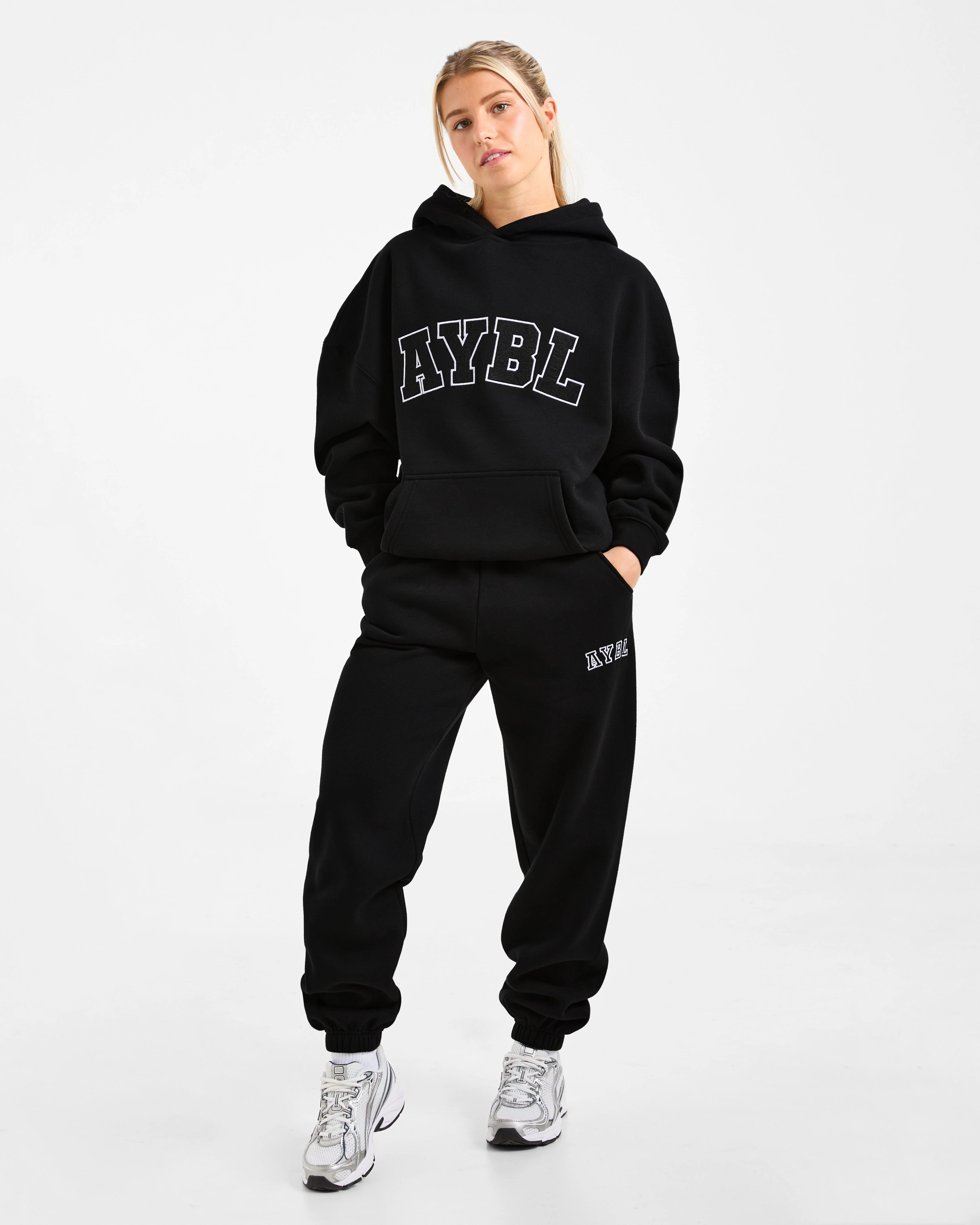 Varsity 2.0 Oversized Joggers - Noir - Image 3