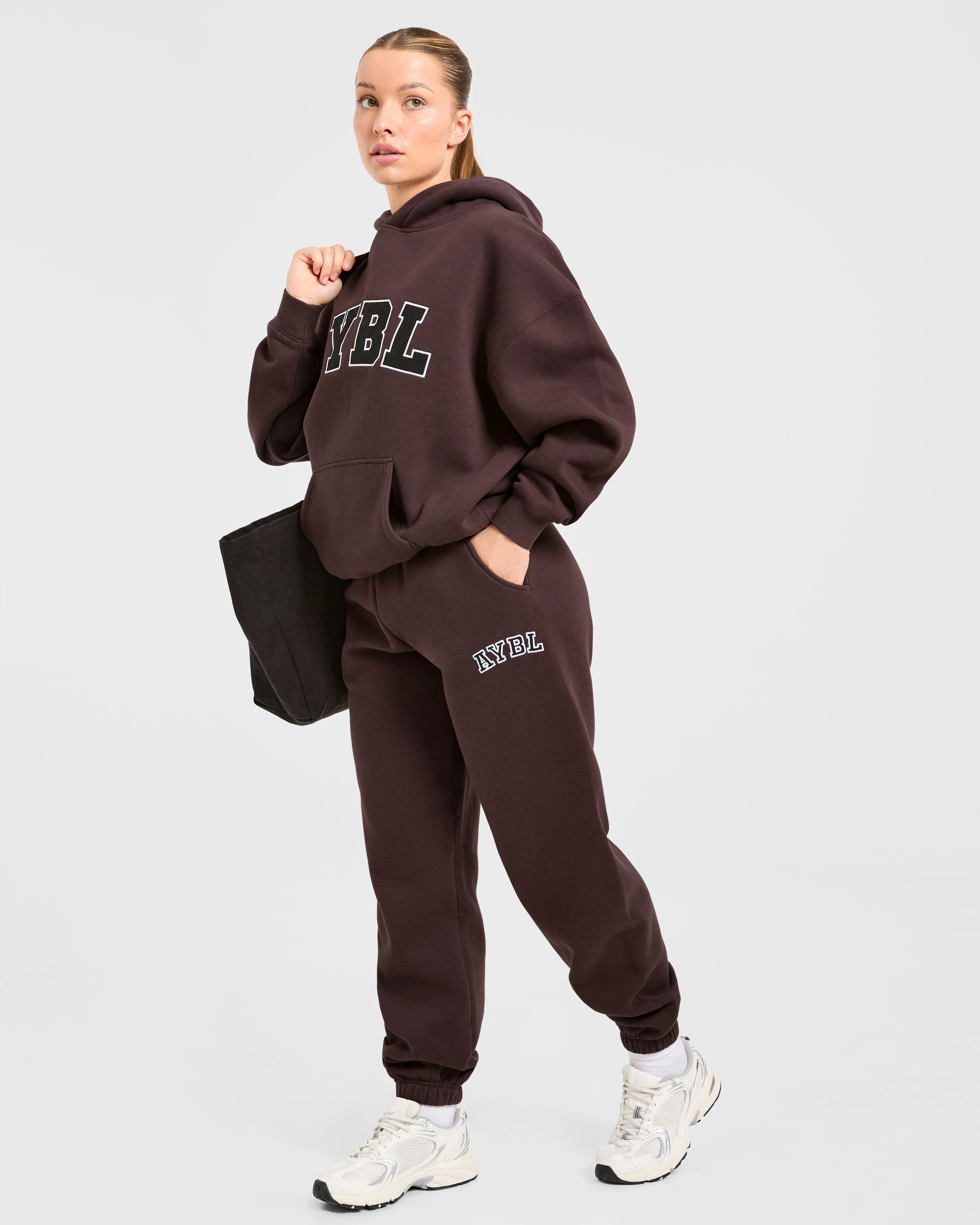 Varsity 2.0 Oversized Joggers - Cocoa Brun - Image 8