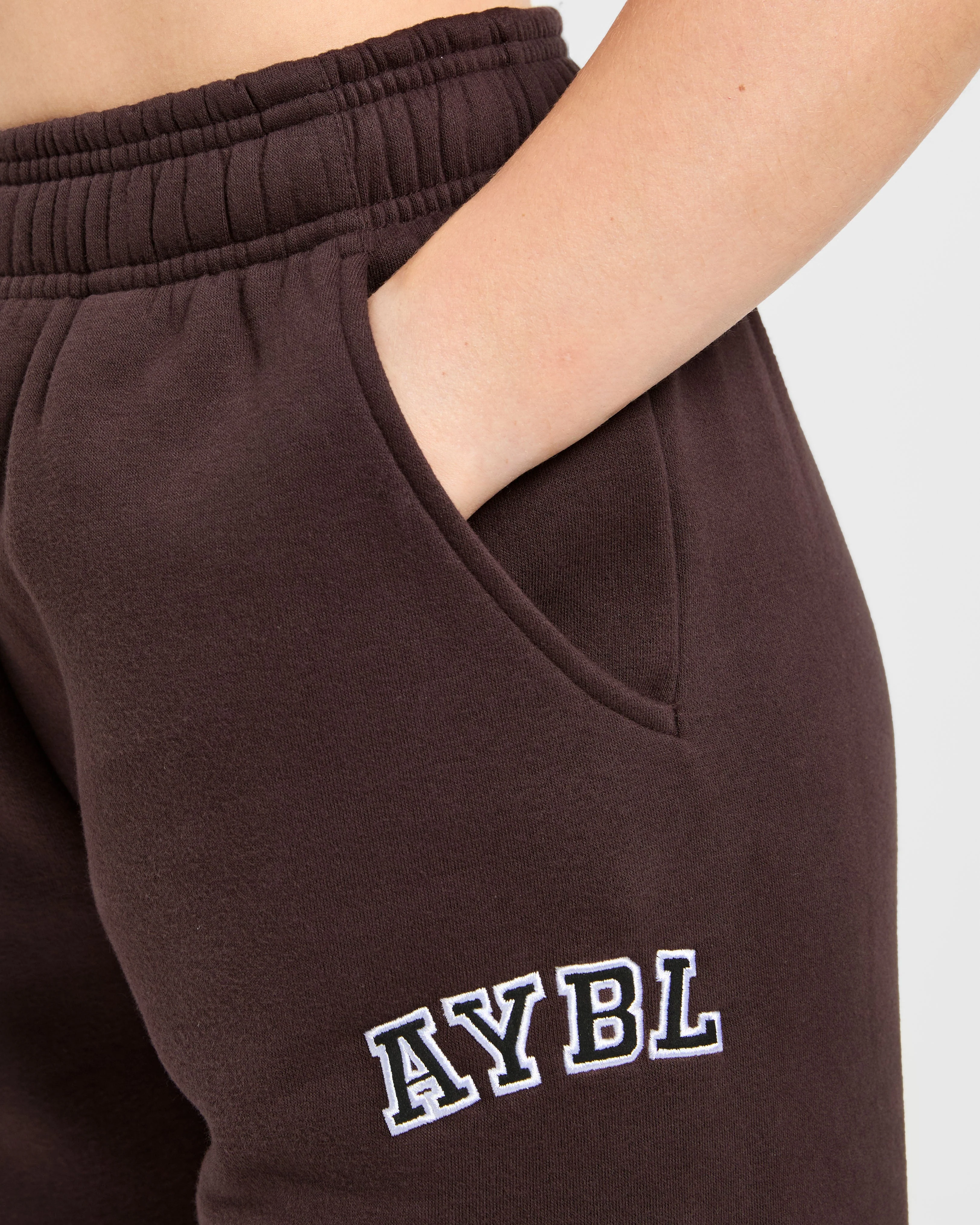 Varsity 2.0 Oversized Straight Leg Joggers - Cocoa Brun - Image 6